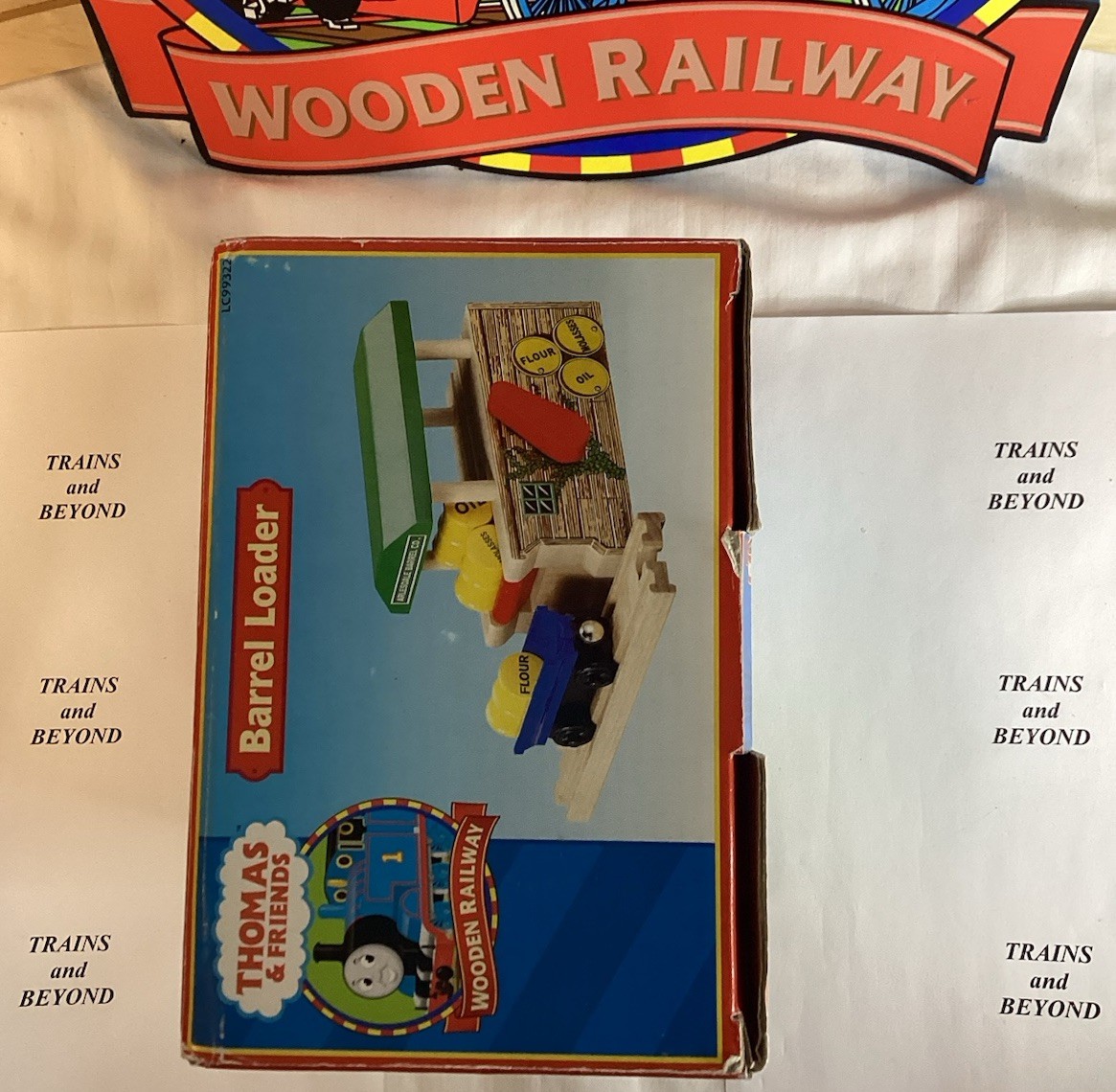 Barrel Loader - LC99322 - Thomas & Friends Wooden Railway by Learning Curve New