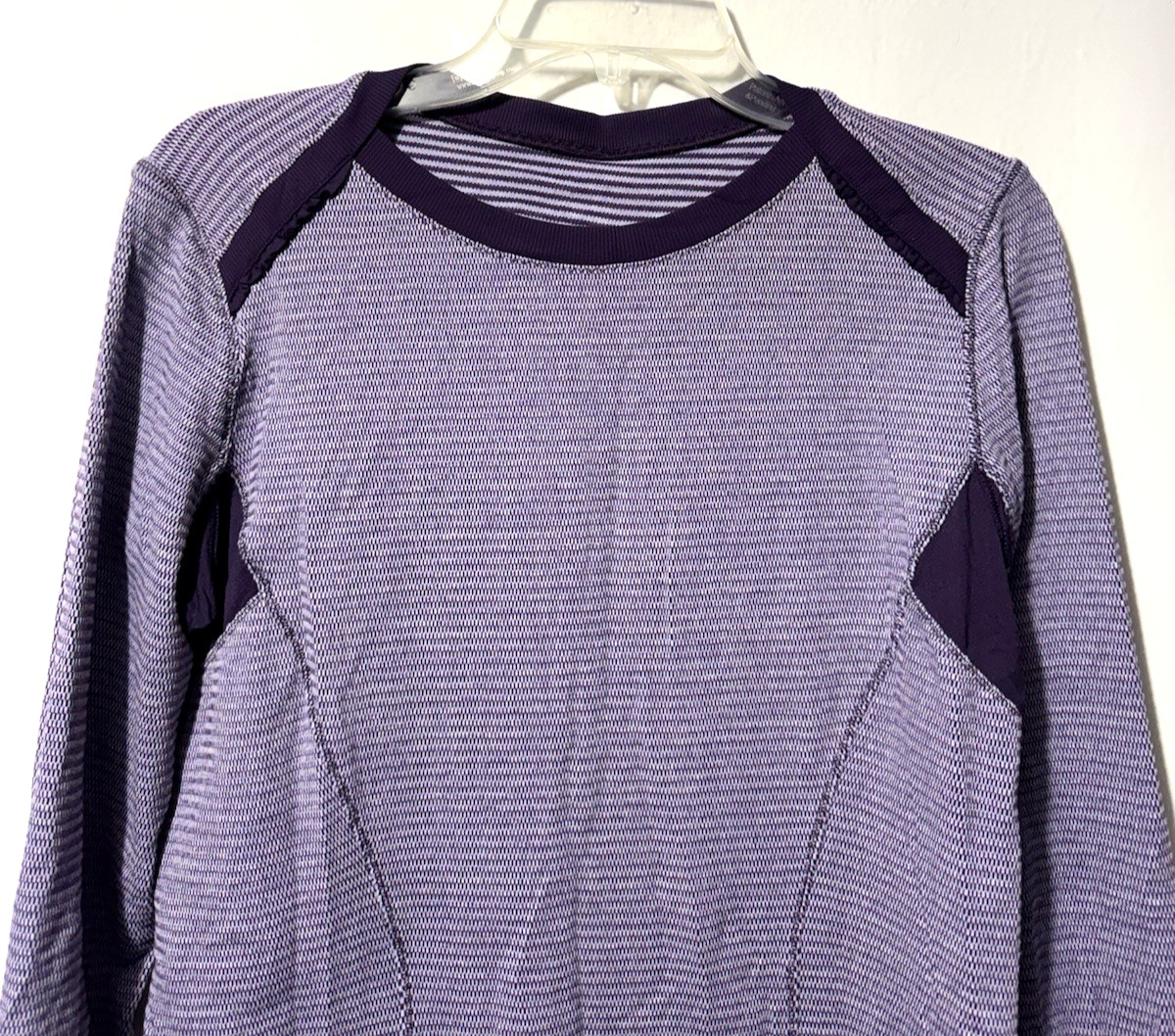Lululemon Performance Base Layer Running Top Shirt Striped Size M/L Purple