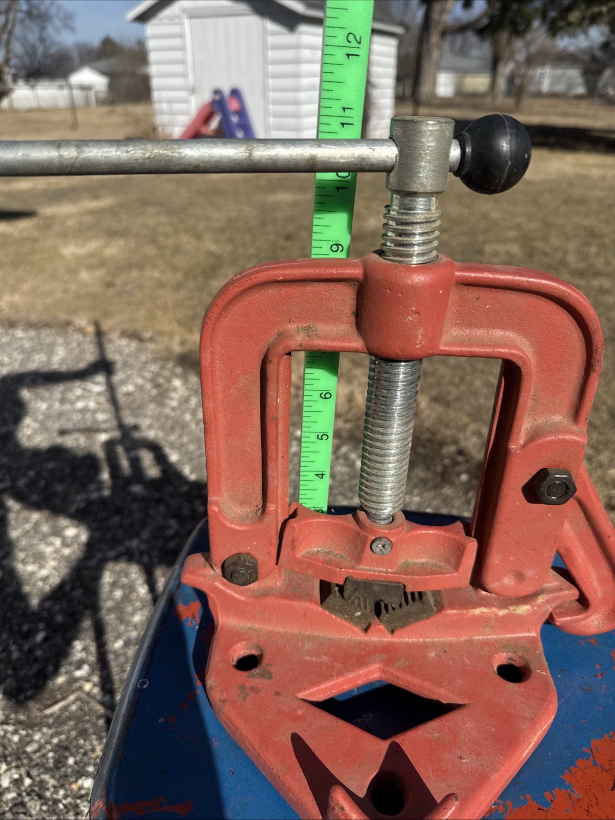 Pipe Vise. Pipe Clamp. Tool Cast Iron. Heavy Duty. (T11)