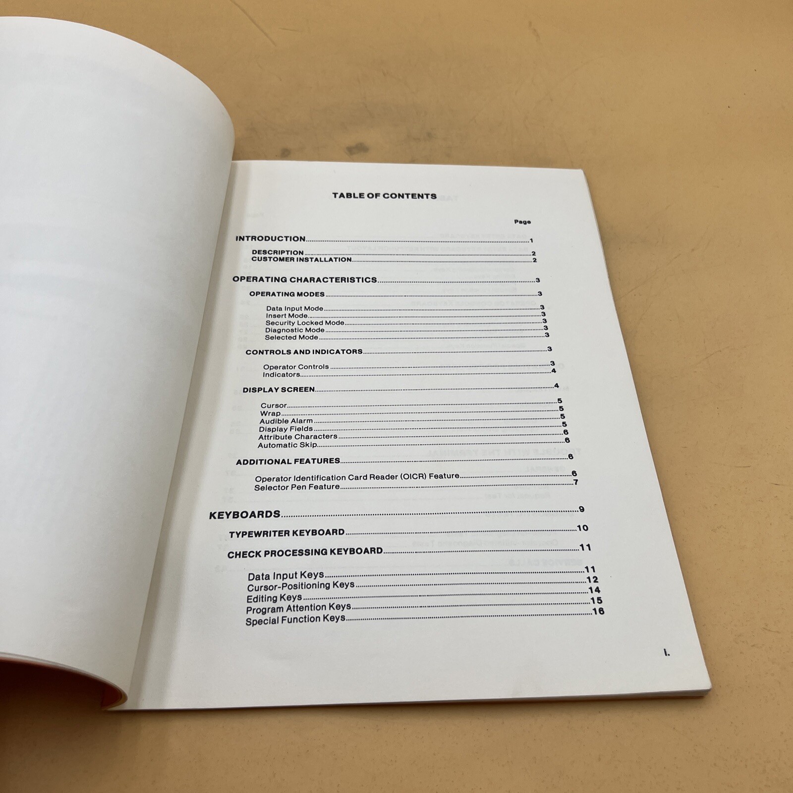 Telex Terminal Communications TC 277C Keyboard Display Terminal Operators Manual