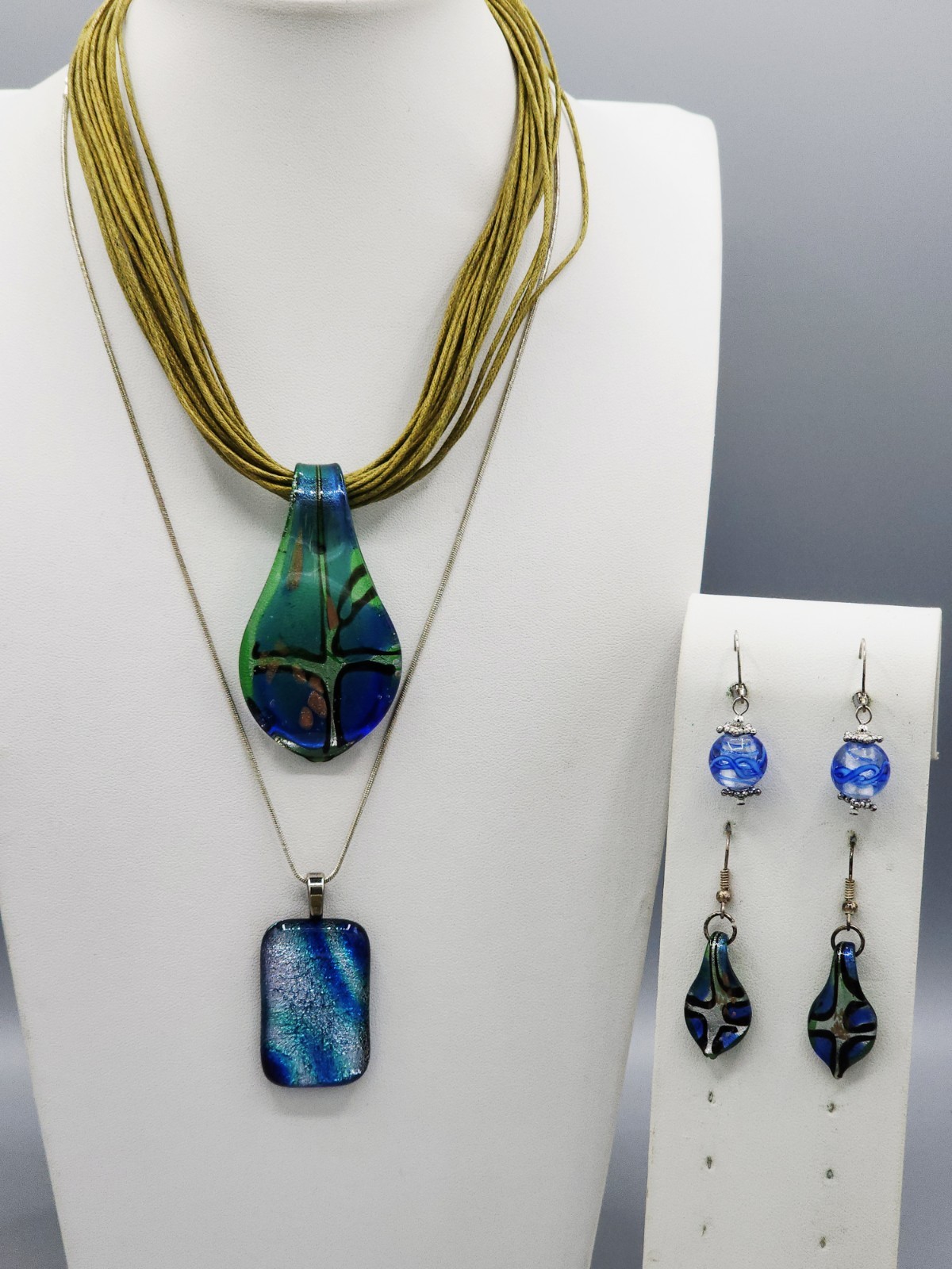 Murano Art Glass Jewelry Bundle Pendant Necklace Earrings Blue Silver Tone