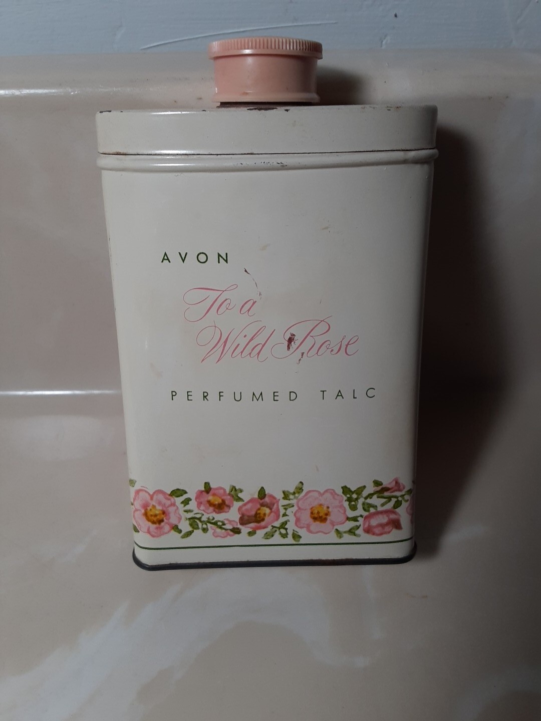 Vintage Avon TO A WILD ROSE Perfumed Talc Powder Tin w/partial contents