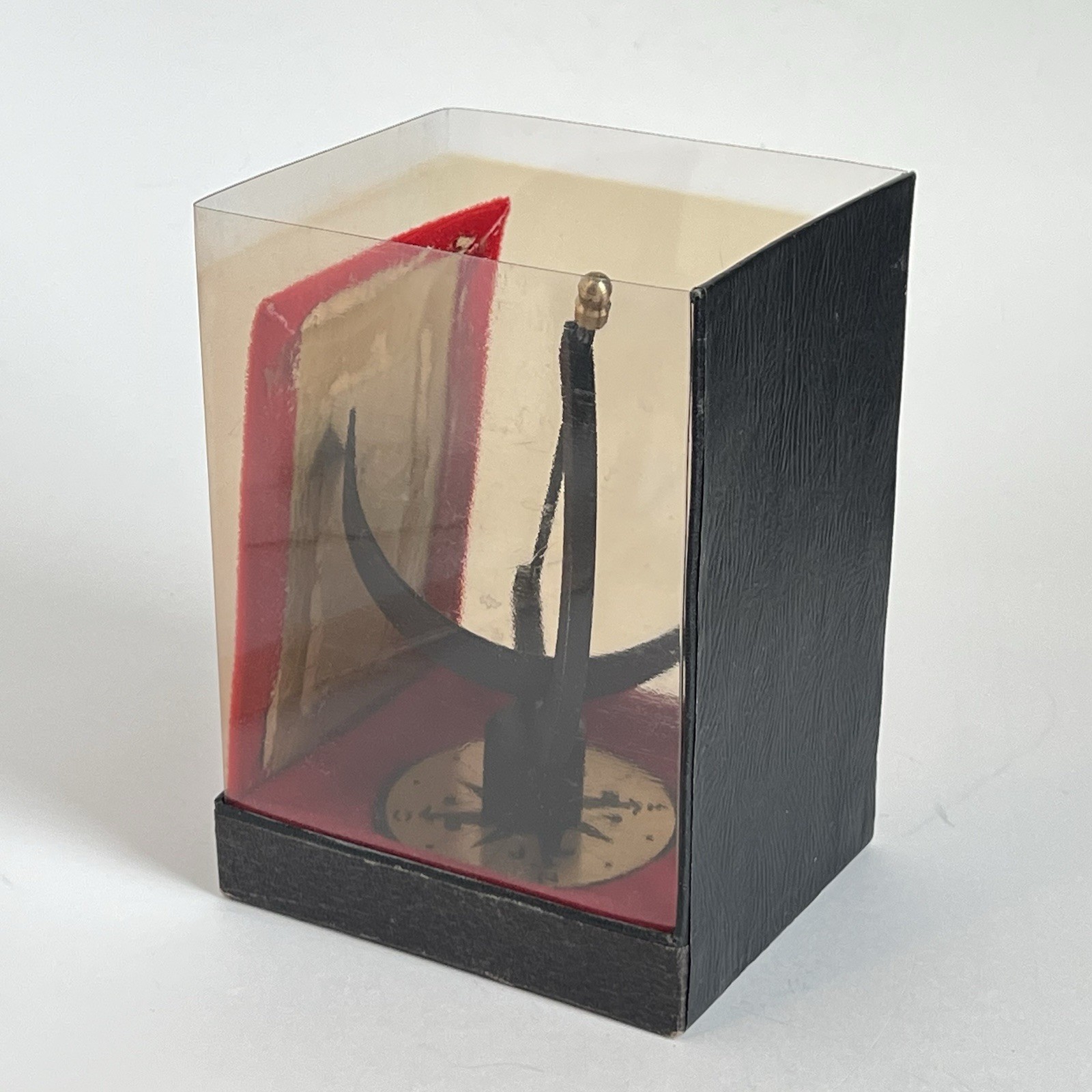 Vintage Sundial Mid Century Modern 60’s Sun Clock Metal And Brass 7 Inch