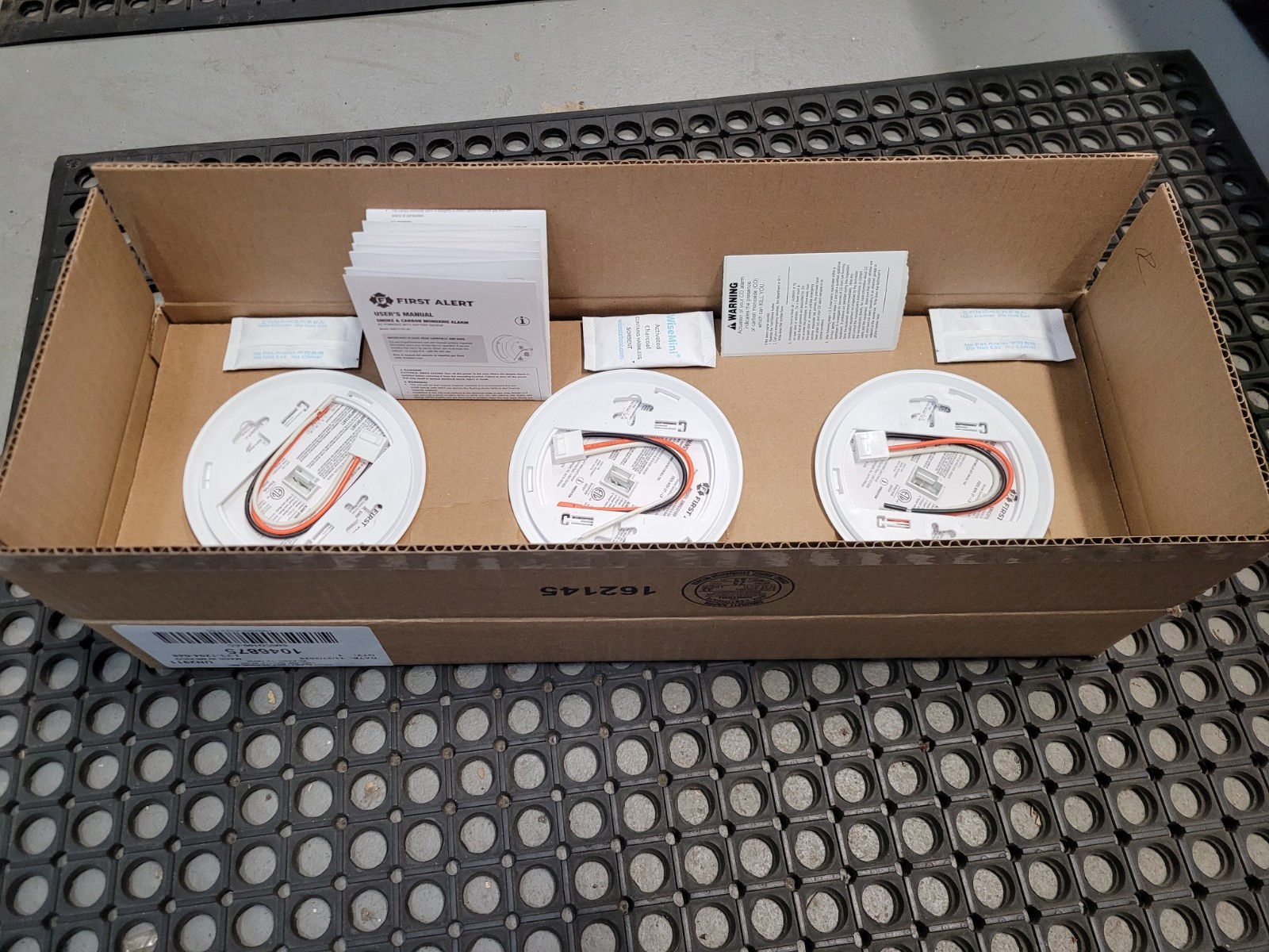 BRK First Alert SMICO100-AC Interconnect Hardwired Combo Smoke & Carbon Monoxide