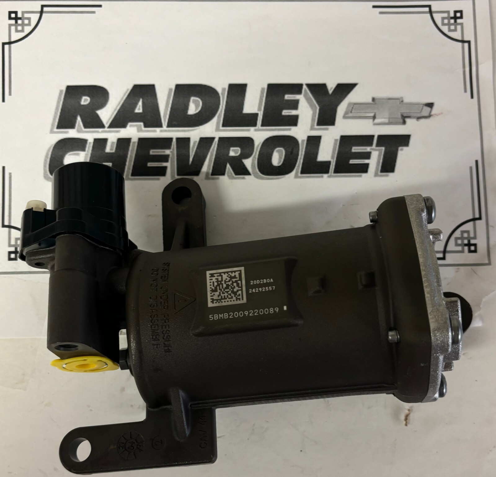 NEW GM OEM ACCUMULATOR- GENERAL MOTORS GMC 24045605