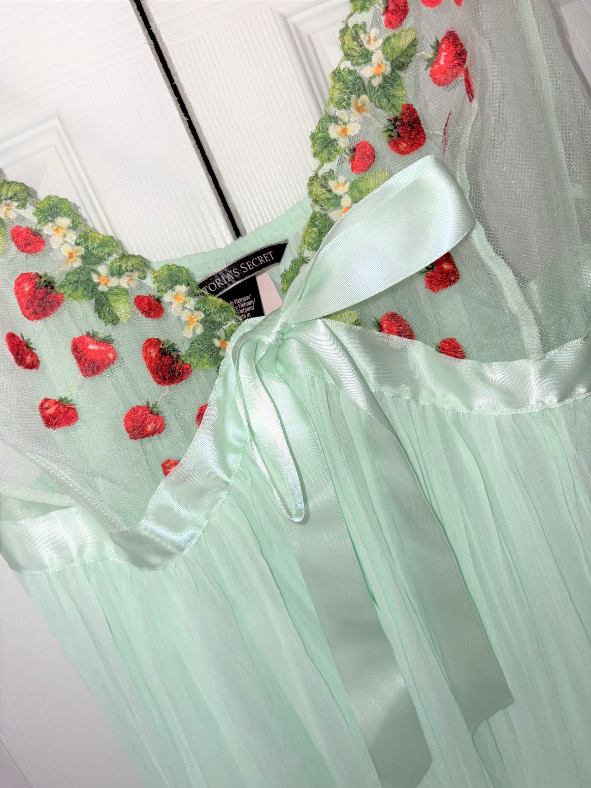 NWT - VICTORIA'S SECRET STRAWBERRY DRESS CHEMISE LINGERIE BABYDOLL - XL