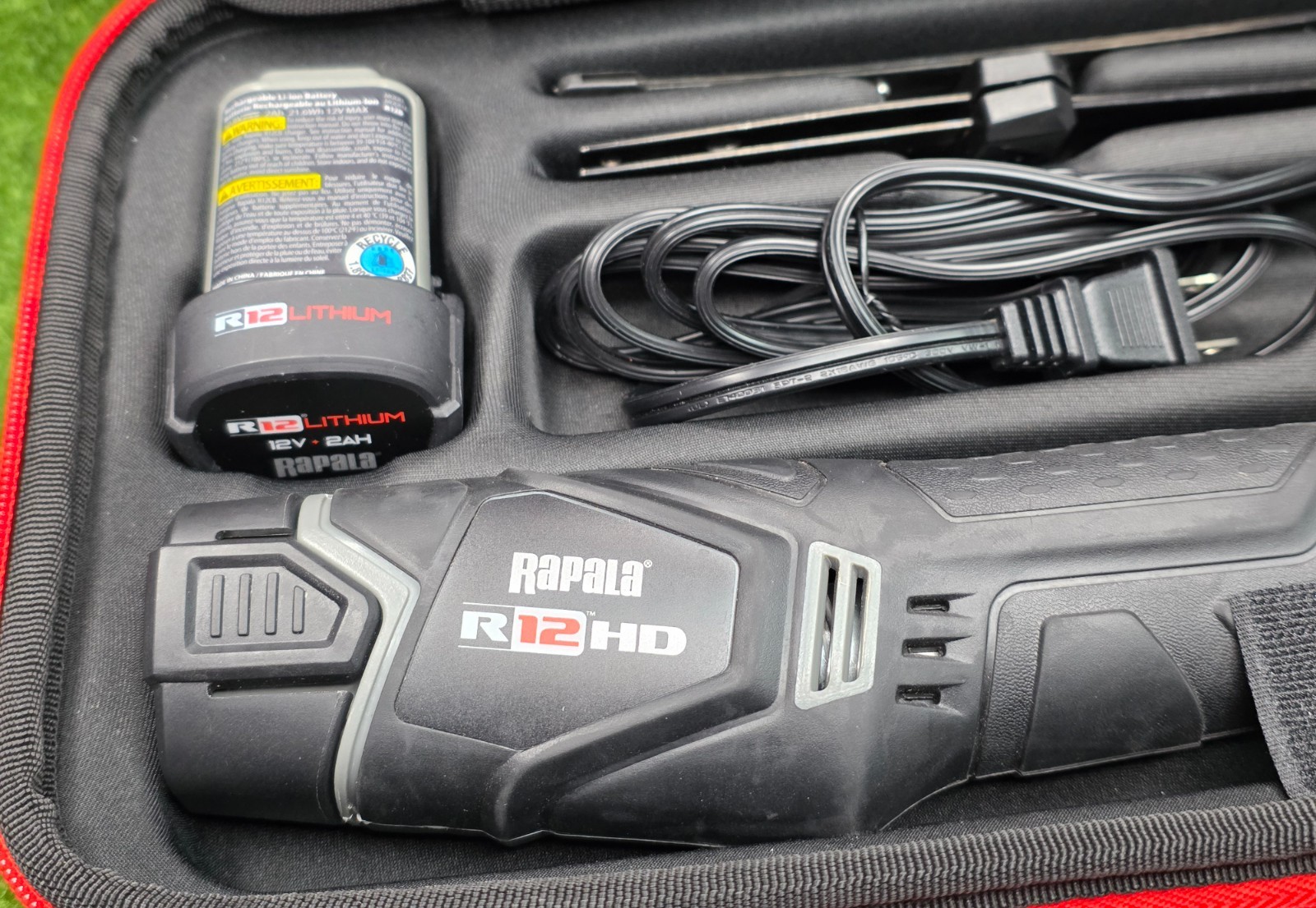 Rapala #R12HDRF R12 Heavy Duty Lithium Cordless Fillet Knife Set 6" & 7.5"