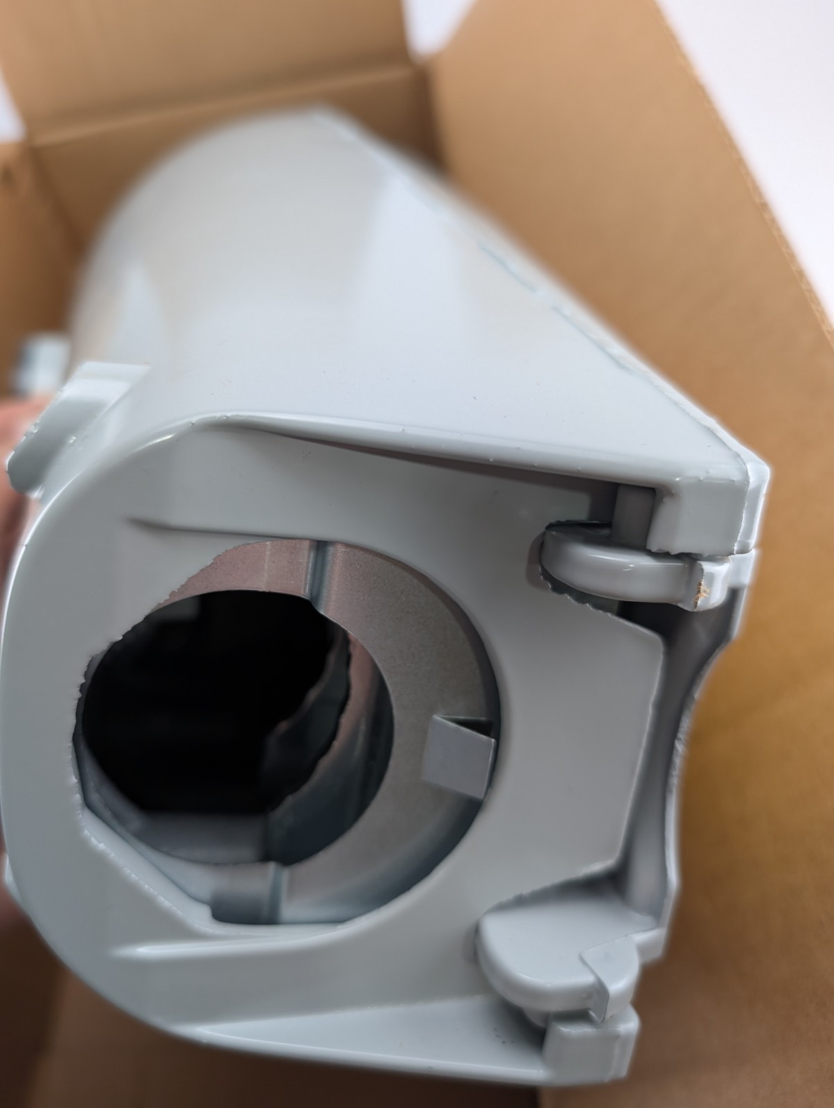 GE M-250R2 150 watt Street Light Fixture - NEW