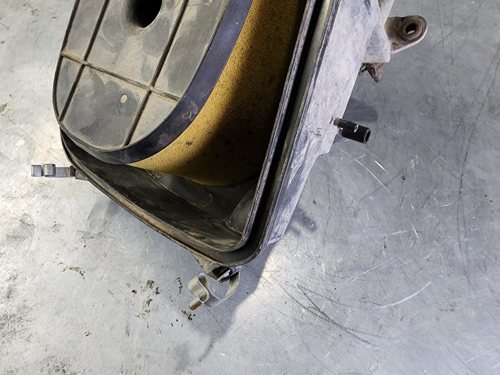 12 - 15 Kawasaki Brute Force 750 Airbox Air Box 11010-0152