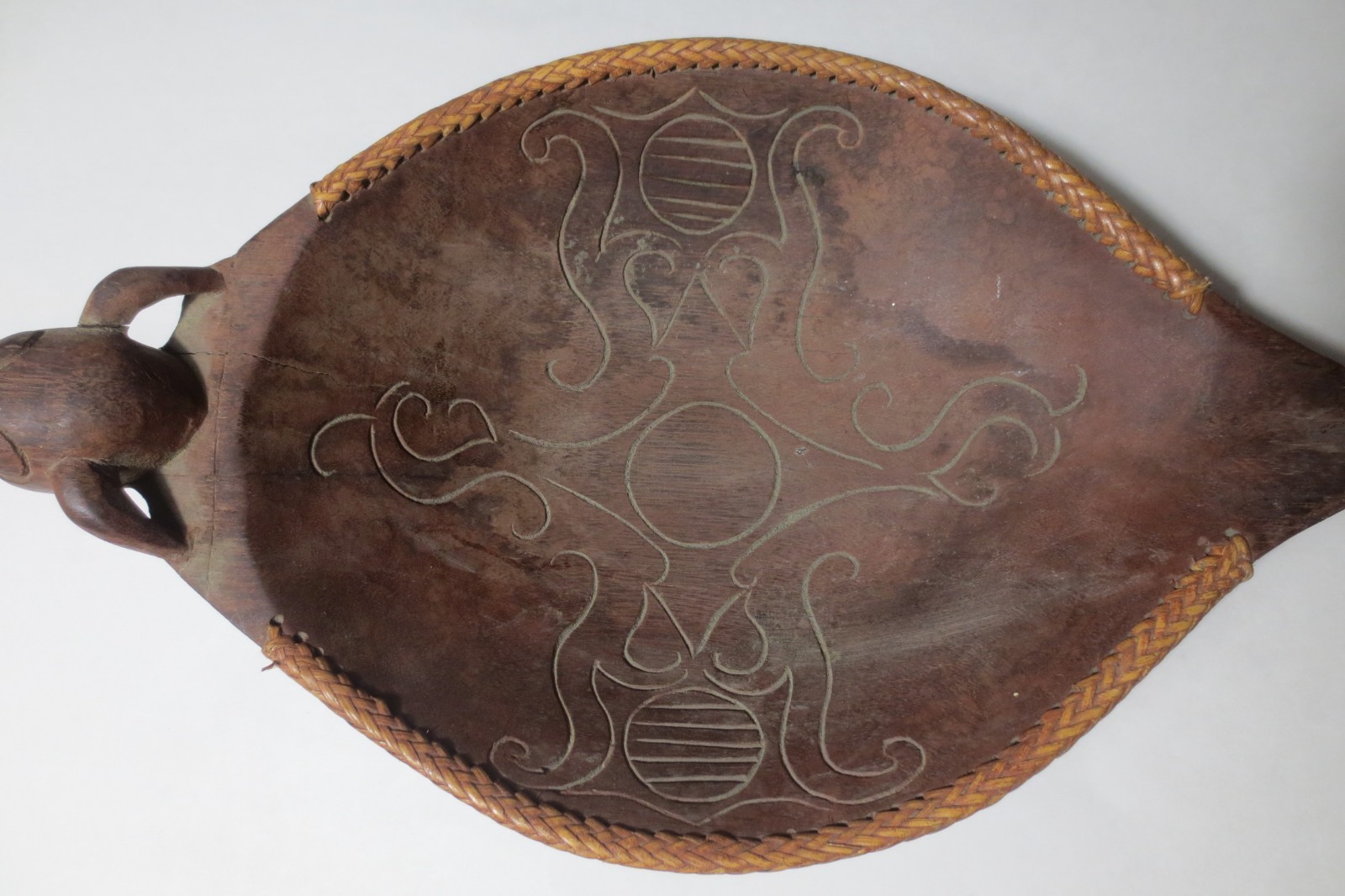 RARE! ANTIQUE! c1900 BORNEO "ASO DRAGON" CARVED WOOD BOWL w WEAVED RATTAN RIM