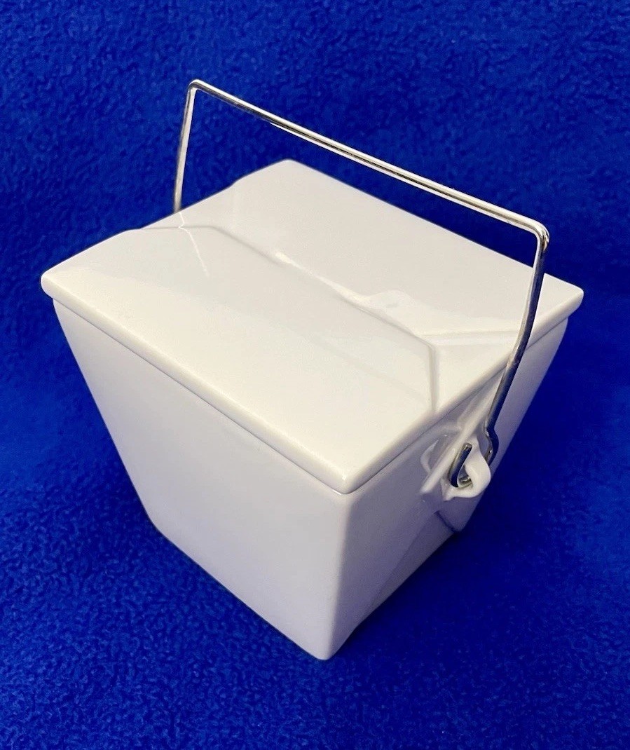 Pottery Barn White Ceramic Chinese Take Out Container W Lid Canister 4” Tall