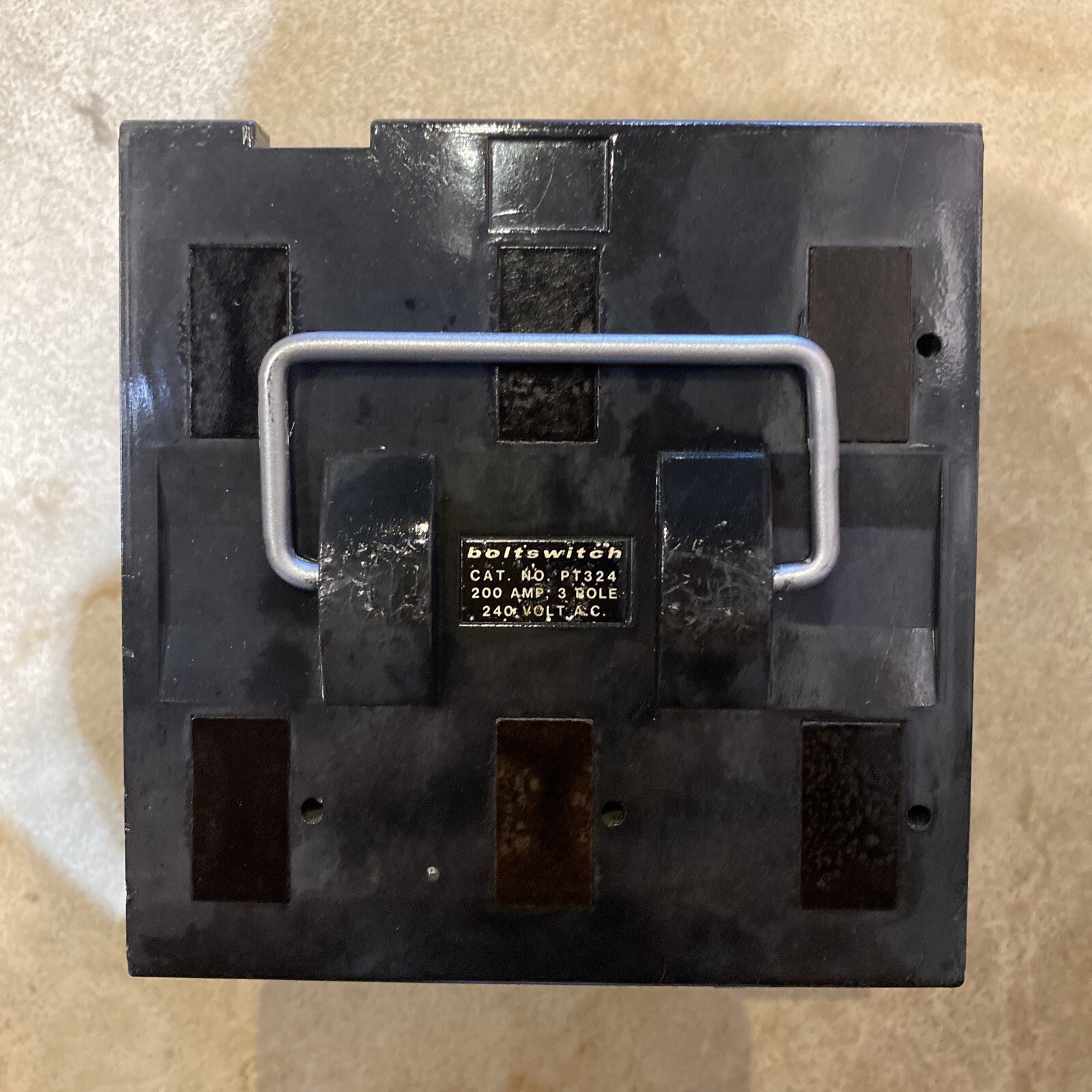 BoltSwitch PT324 PullOut 200A 3Pole 240V Included Fuses Shipping Same Day.