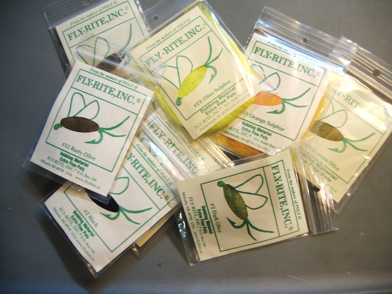 Fly-Rite Extra Fine Poly dubbing..27 Colors available..Combine Shipping