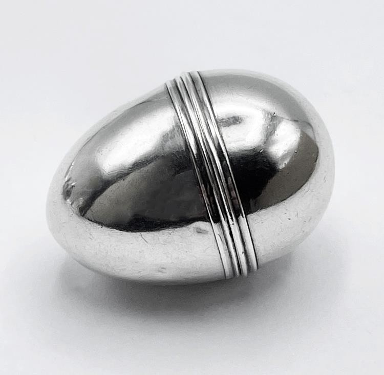 GEORGE II PERIOD SILVER NUTMEG GRATER c1745 EGG DESIGN MAKER SM