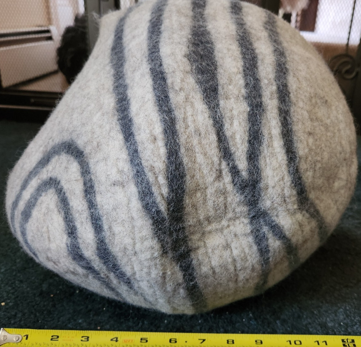 Cat Cave Premium Felt Cat Bed for Indoor Cats, Handmade 100% Merino Wool, Medium