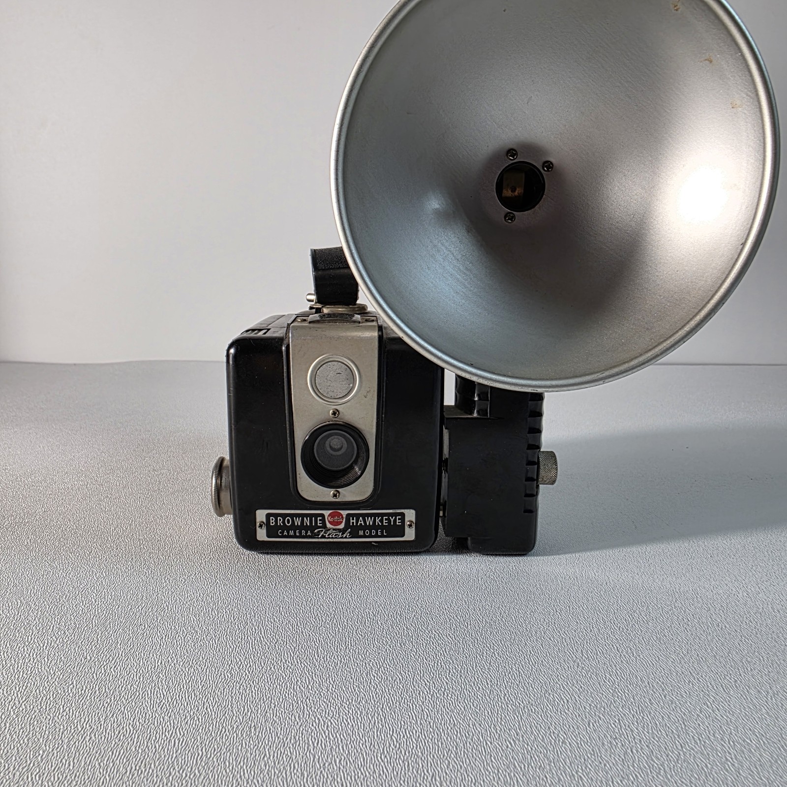 Antique Vintage Kodak Brownie Hawkeye Camera Flash Model
