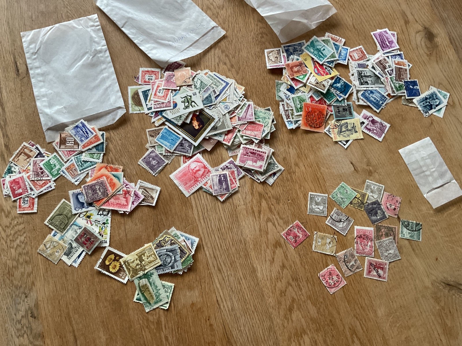 Hungary  3 packets  large job lot stamps  B962