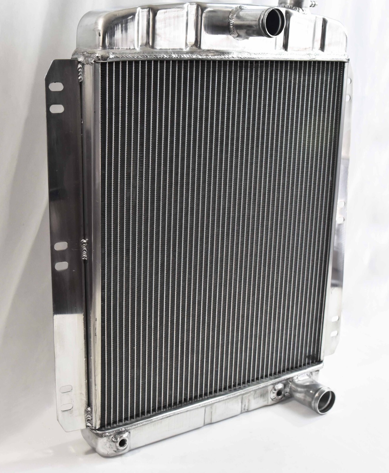 Radiator 1947 1948 1949 1950 1951 1952 1953 1954 Chevrolet Pickup Truck V8
