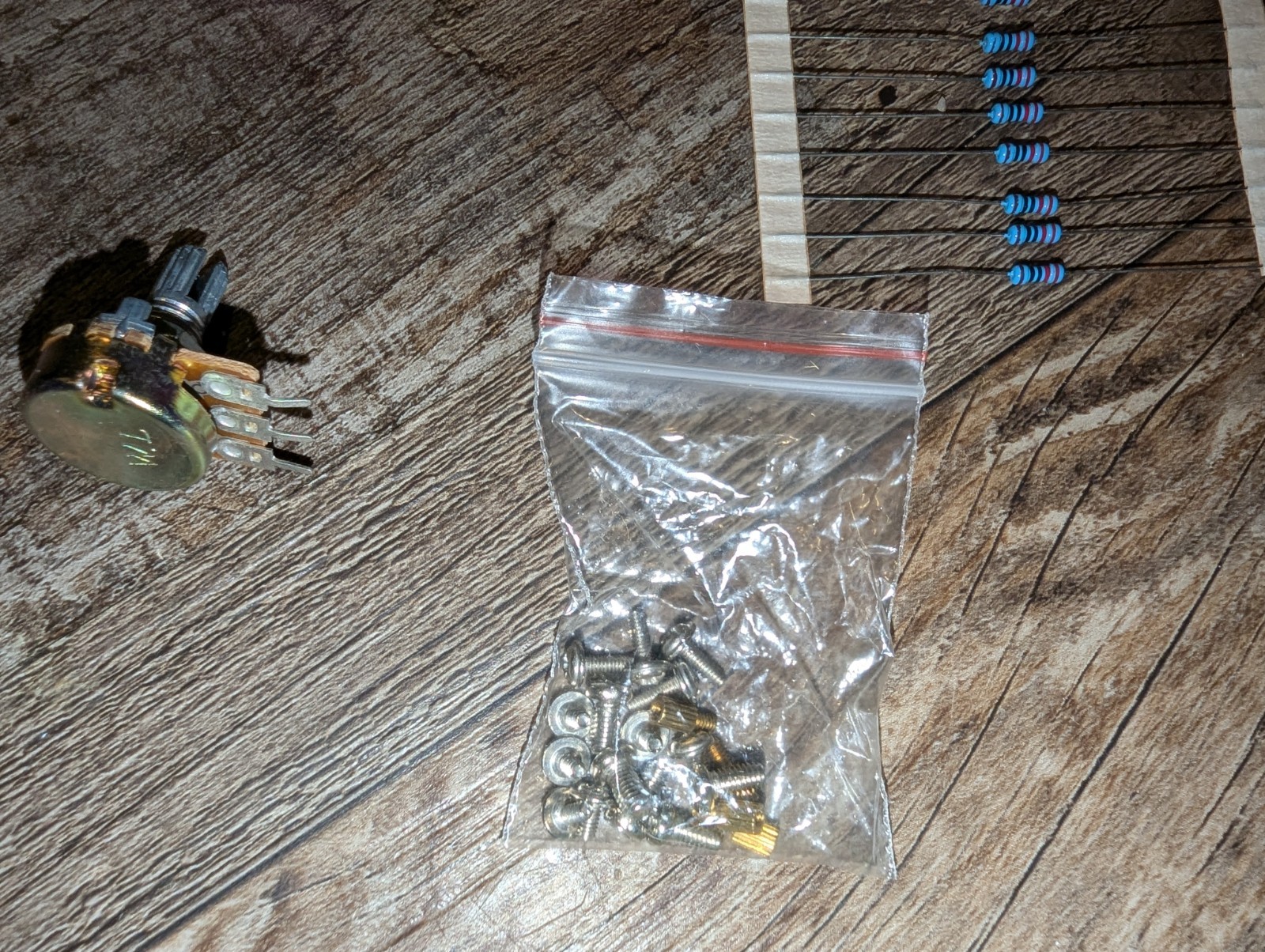 Arduino UNIROI Ultimate Starter Kit for UNO R3 LCD1602 Sensors Complete