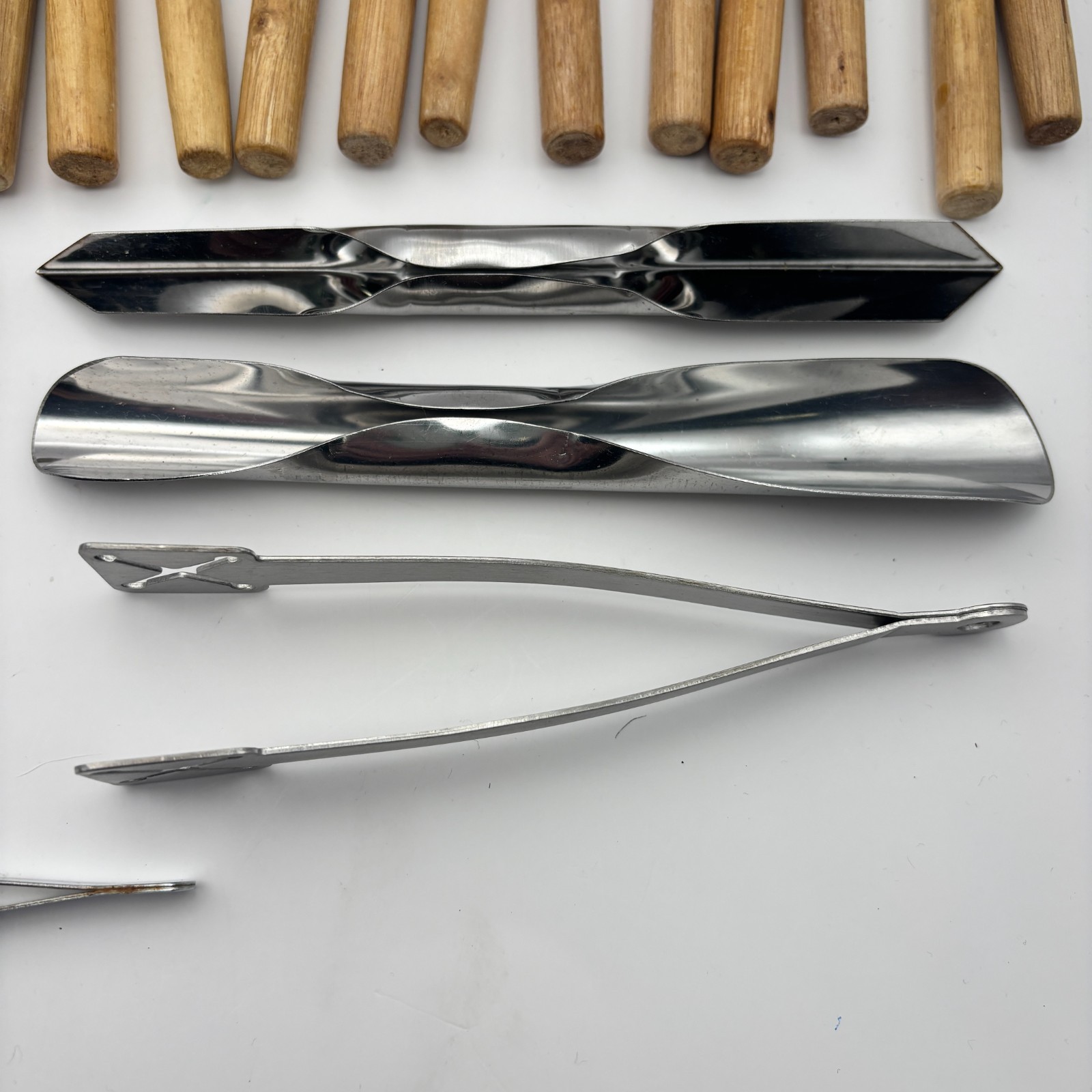 Lot of Comprehensive Wood Carving Tools 33pcs - Chisels, Gouges, Carving Knives