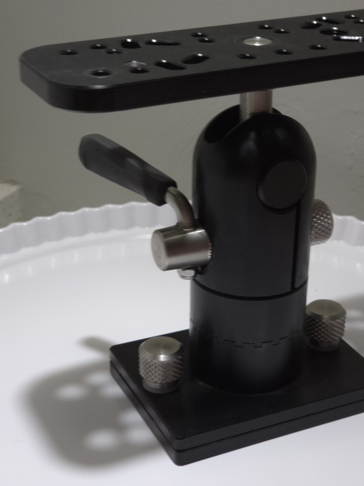 Cisco Fishing Systems Sure-Lock Fully Adjustable Electronics Mount