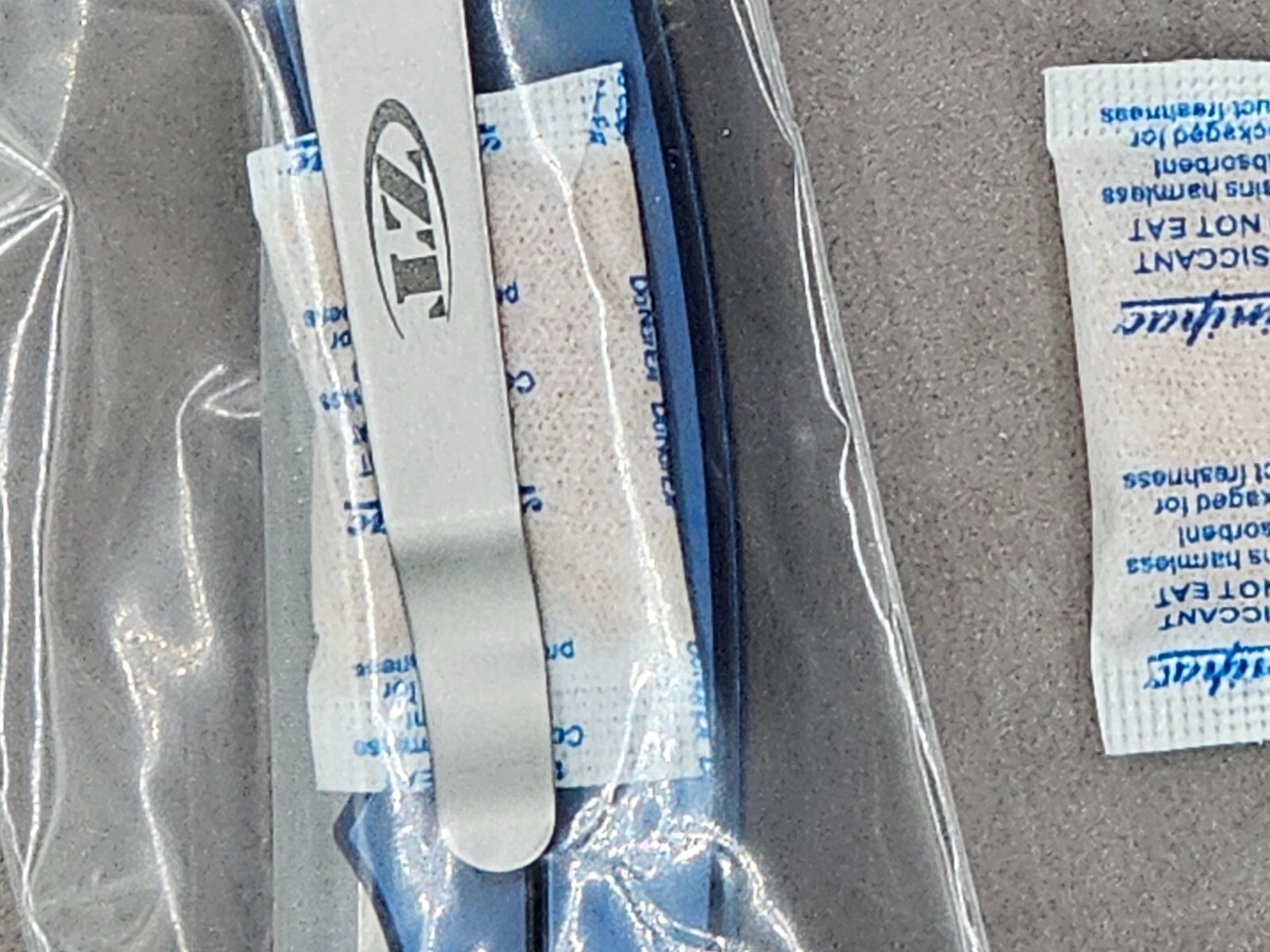 5 Packet Silica Desiccant Zero Tolerance Chris Reeve Rick Hinderer knife collect