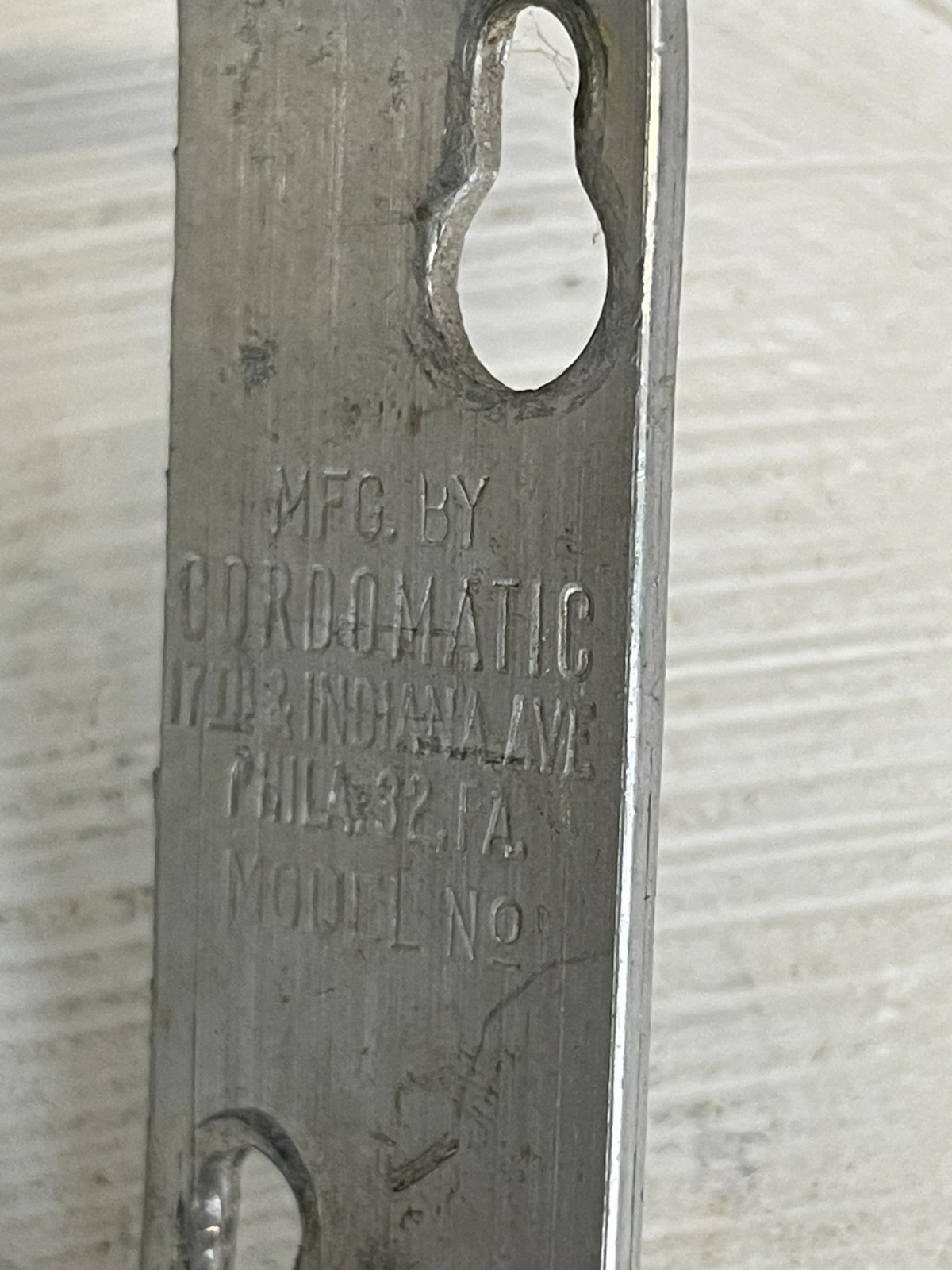 Vintage Cordomatic Clothesline Retractable Wall Mounted Blue