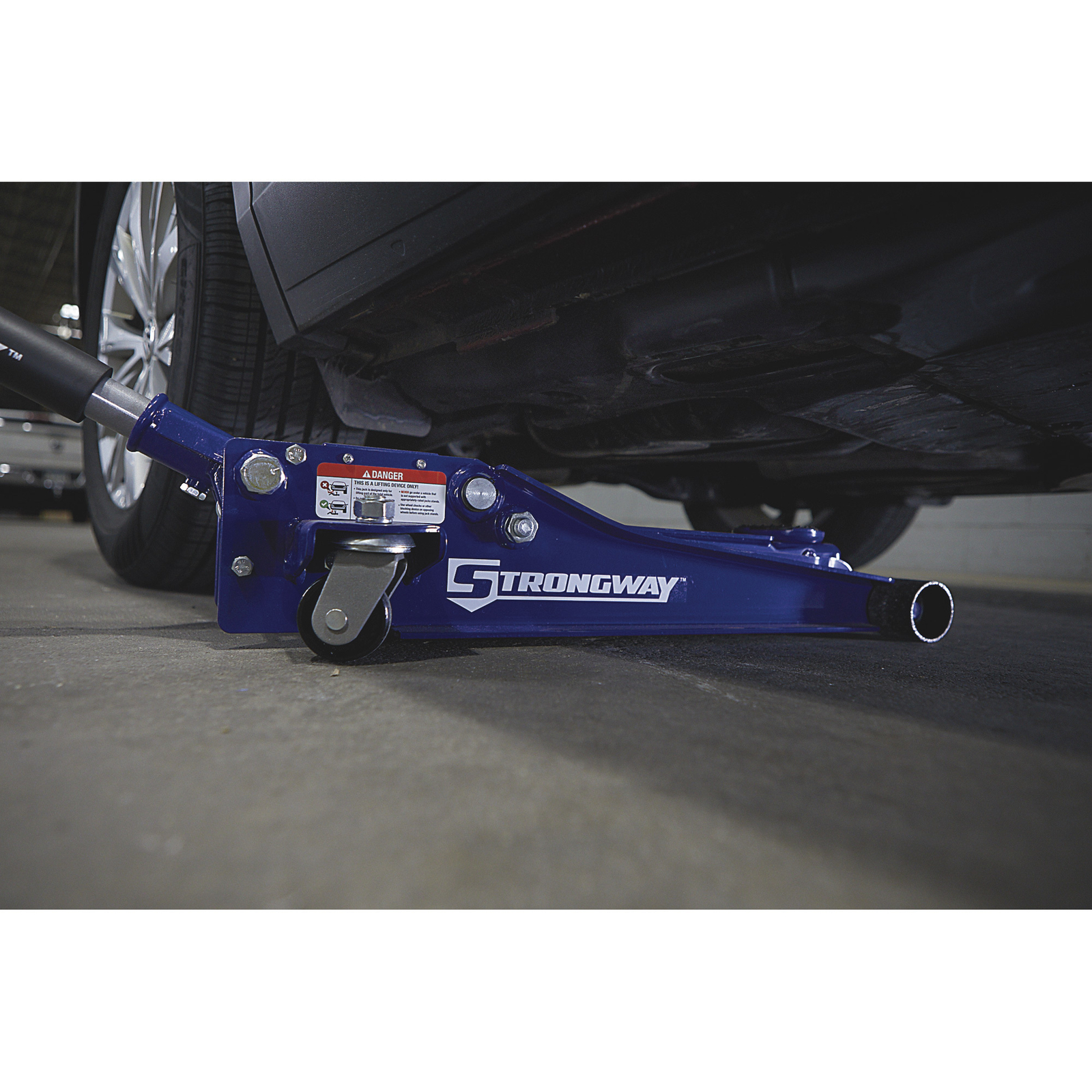 Strongway Professional Low-Profile Service Floor Jack, 3-Ton Capacity