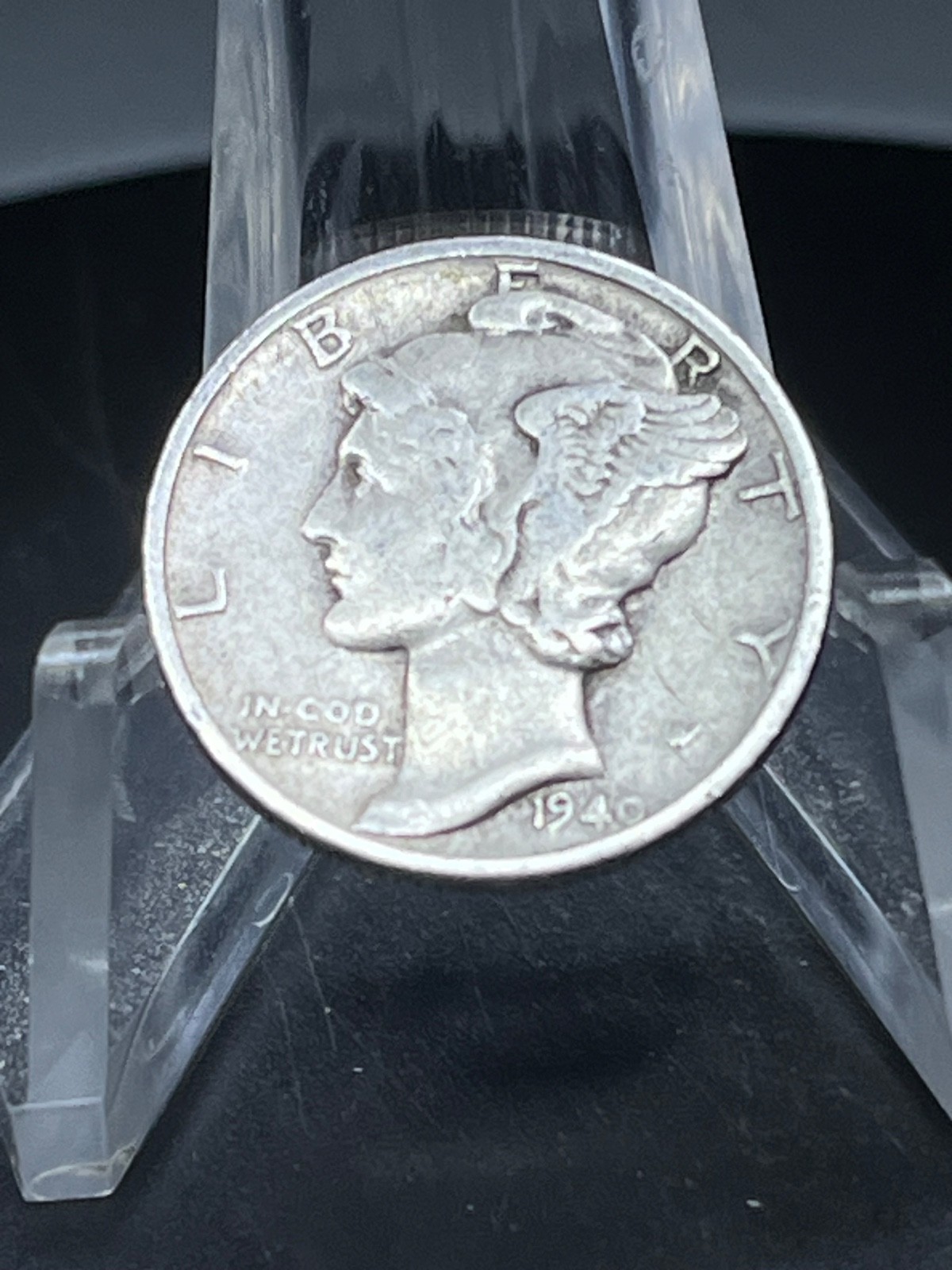 1940  MERCURY 90% SILVER DIME  STOCK PHOTO