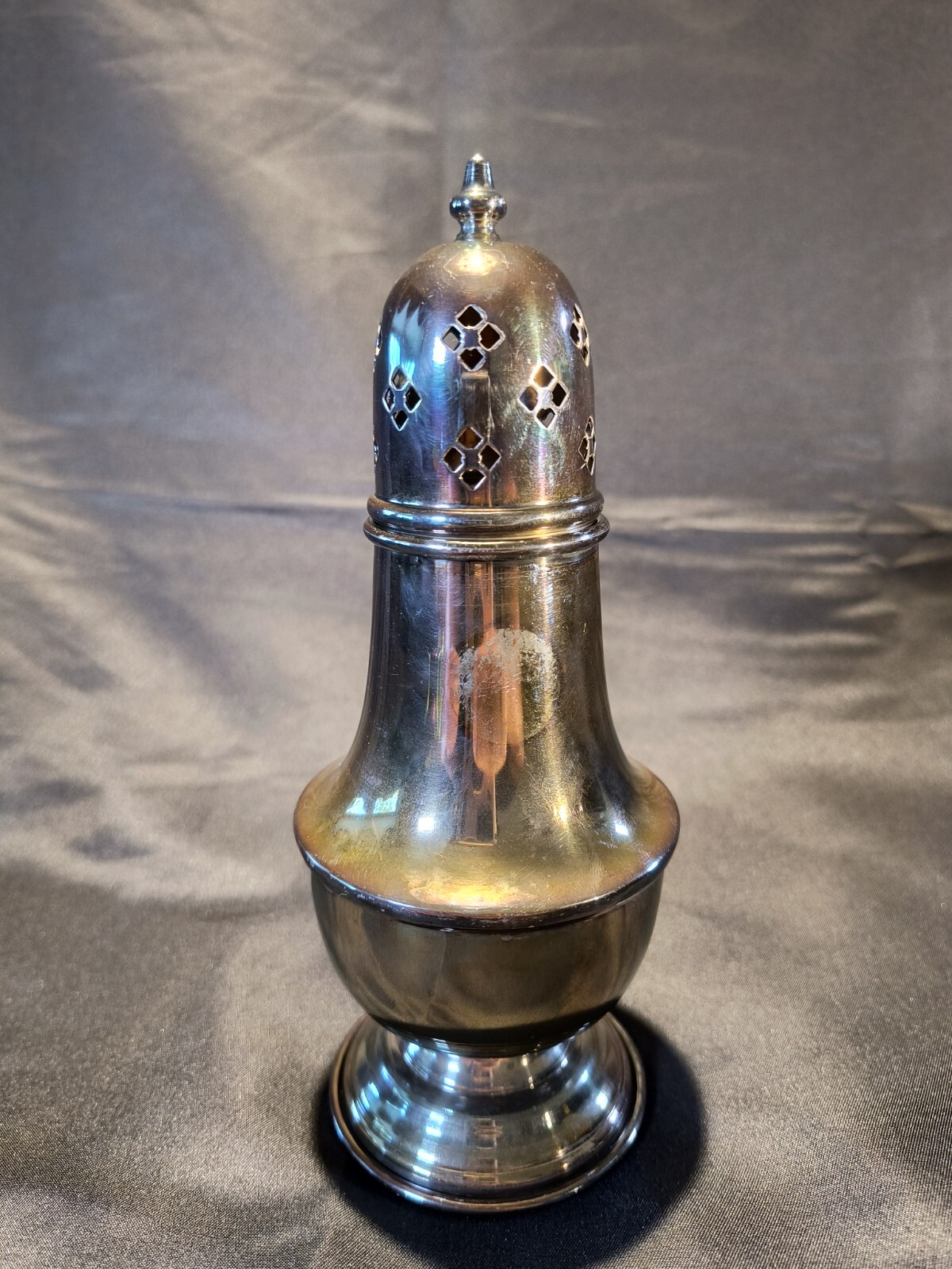 Vintage Sugar Shaker 7 1/8 inches "Silverplated England 16" Elegant Dining