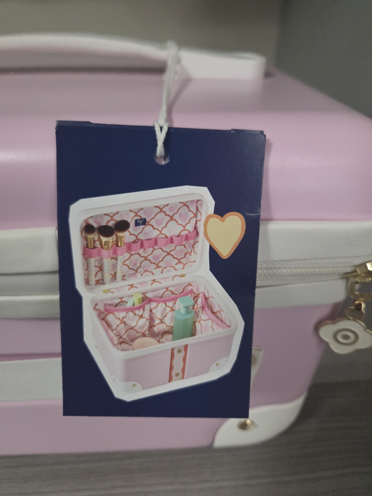 Roller Rabbit Soft Pink Trunk Vanity Case Target NEW IN HAND SOFT PINK IN HAND