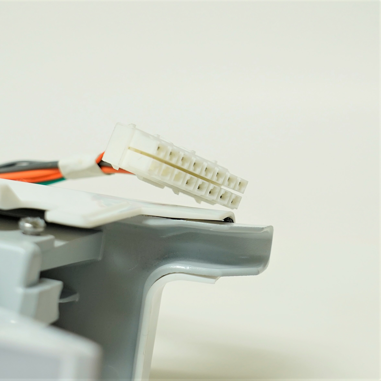 DA97-13718C for Samsung Refrigerator 6-Cube Ice Maker