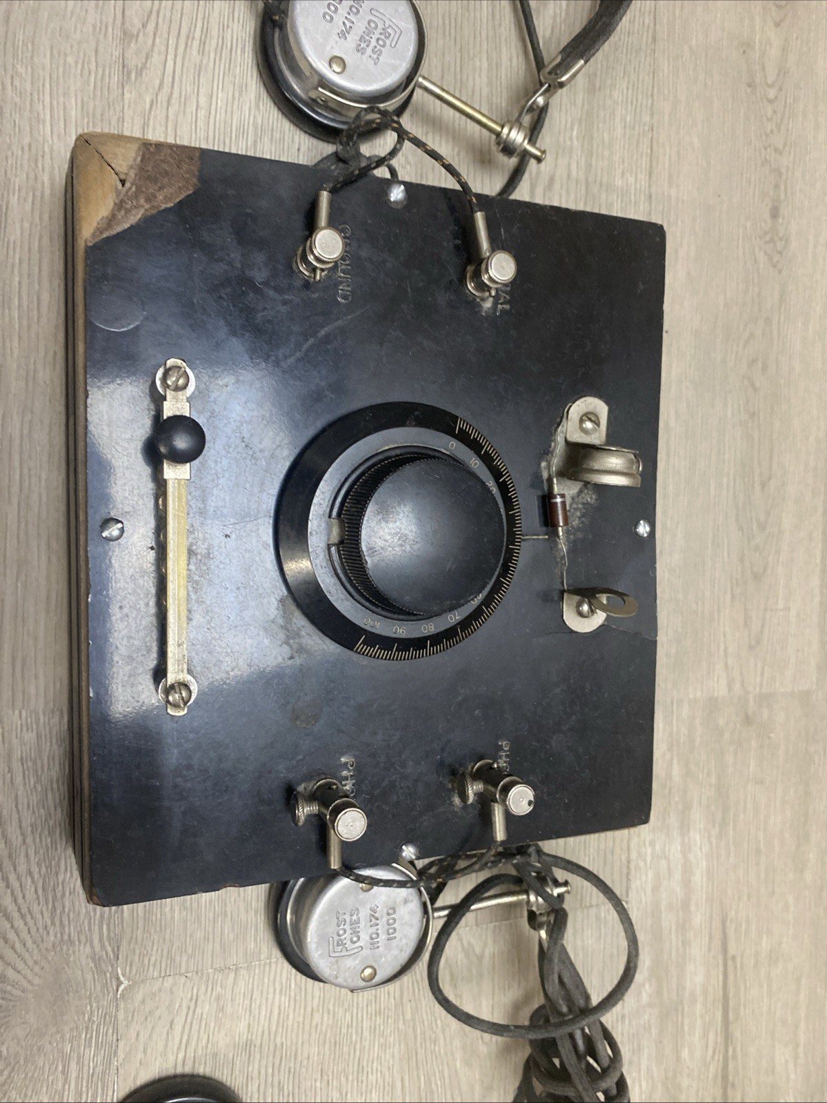 1920'S STEINITE LABORATORIES CRYSTAL COMMUNICATION SET W: 2 HEADSETS