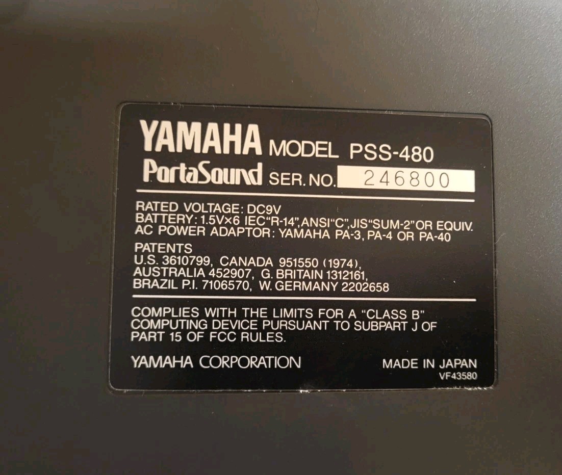 Yamaha PortaSound PSS-480 Digital Synthesizer Keyboard + Box Manual WORKS Clean
