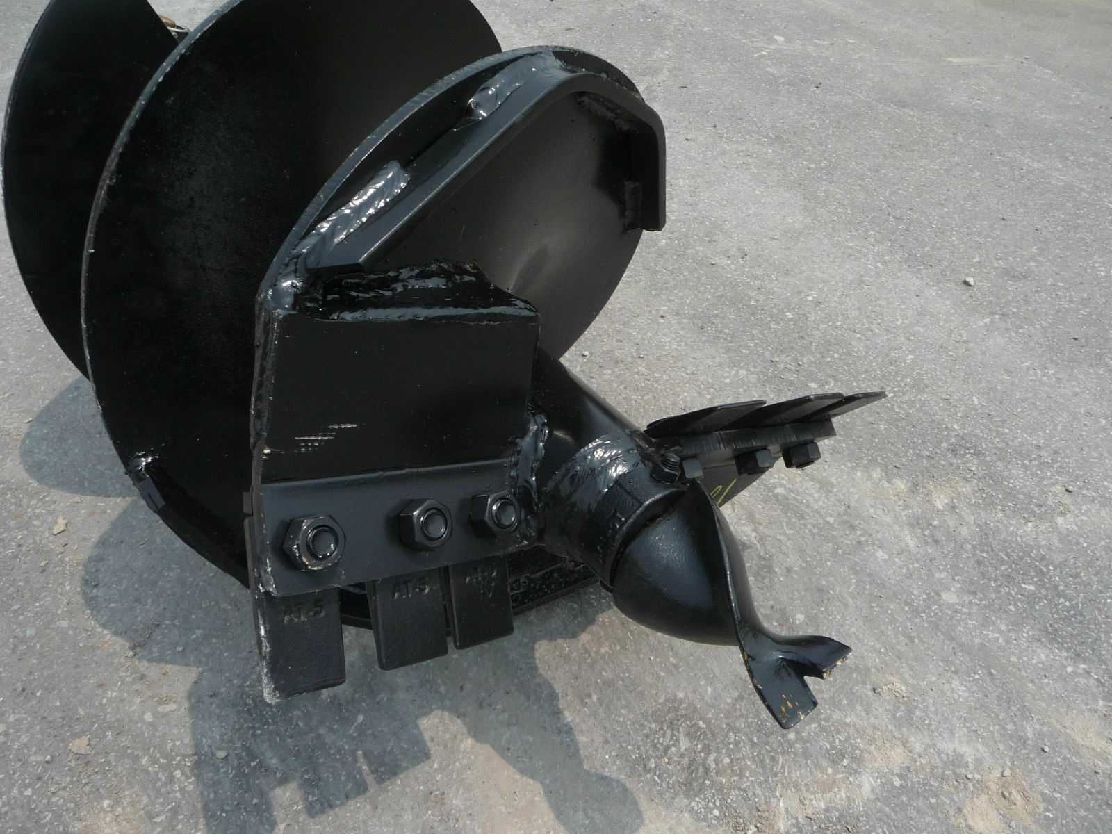 Lowe SQ-18-3 Skid Steer Auger Bit 18" Diameter, 2-9/16" Round Collar, 36" Tall