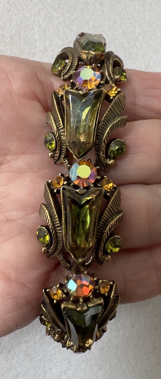 Vintage FLORENZA Olivine Two-Tone Tulip Keystone Exquisite Rhinestone Bracelet