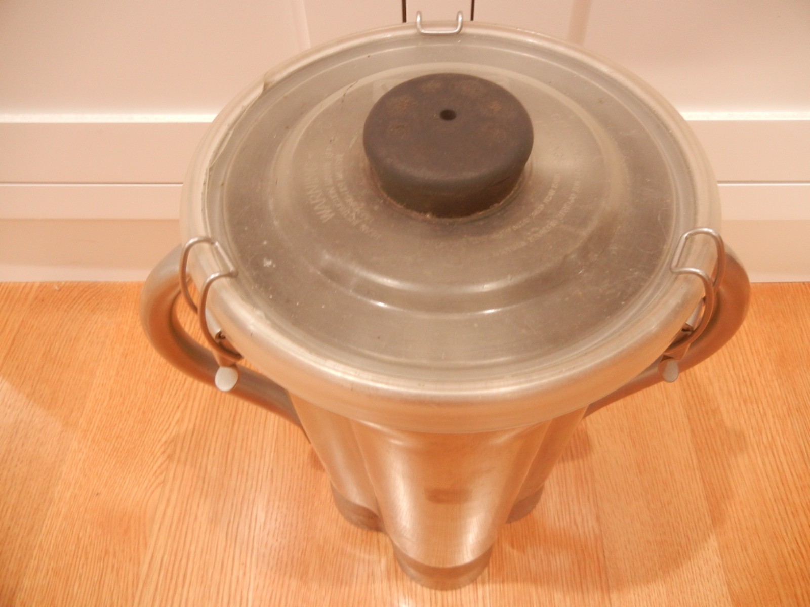 Waring Commercial Blender Stainless Steel Jar with Lid cb15