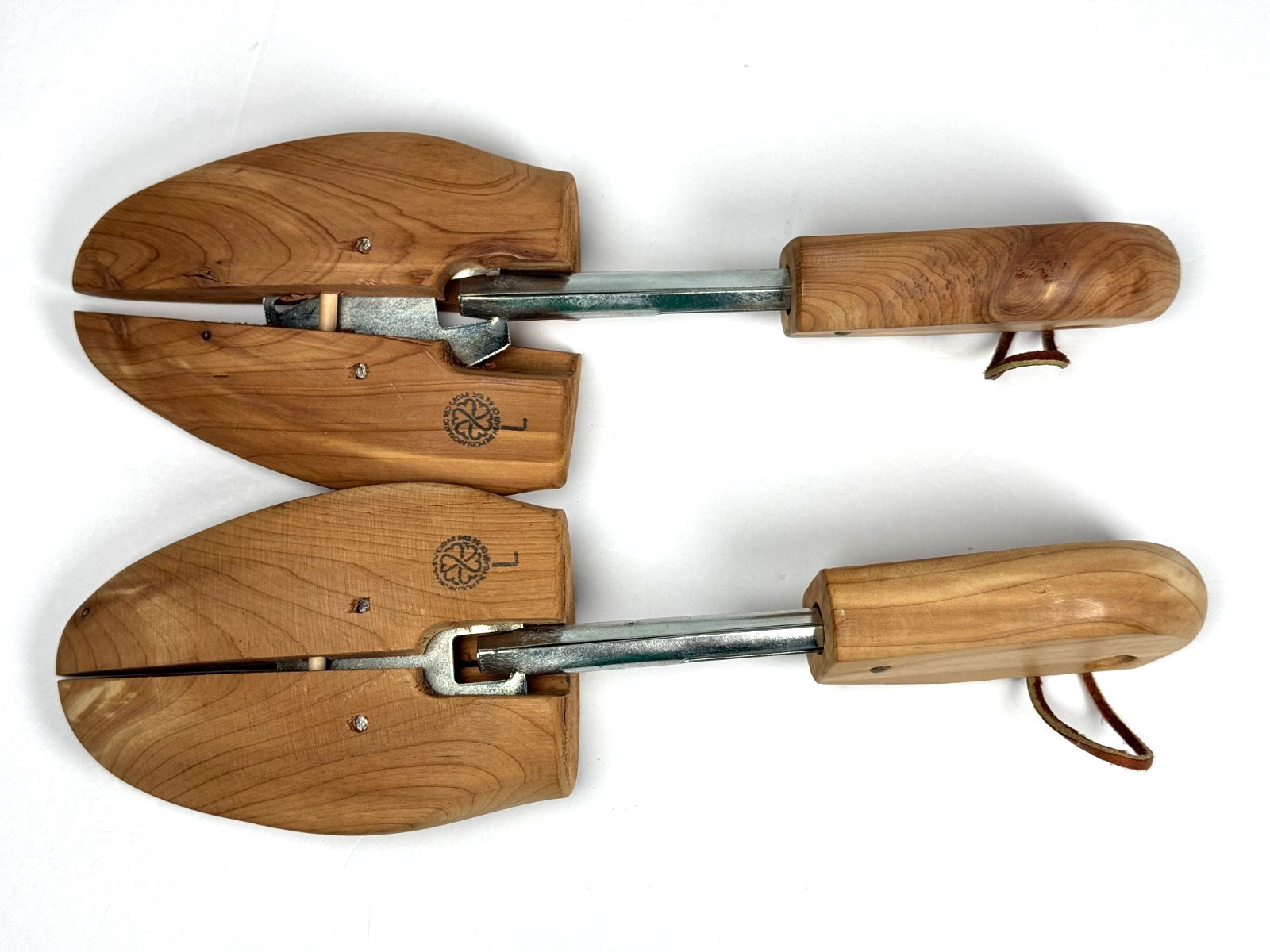 Aromatic Red Cedar Shoe Trees Mens Large Adjustable Split Toe Pair Made in USA