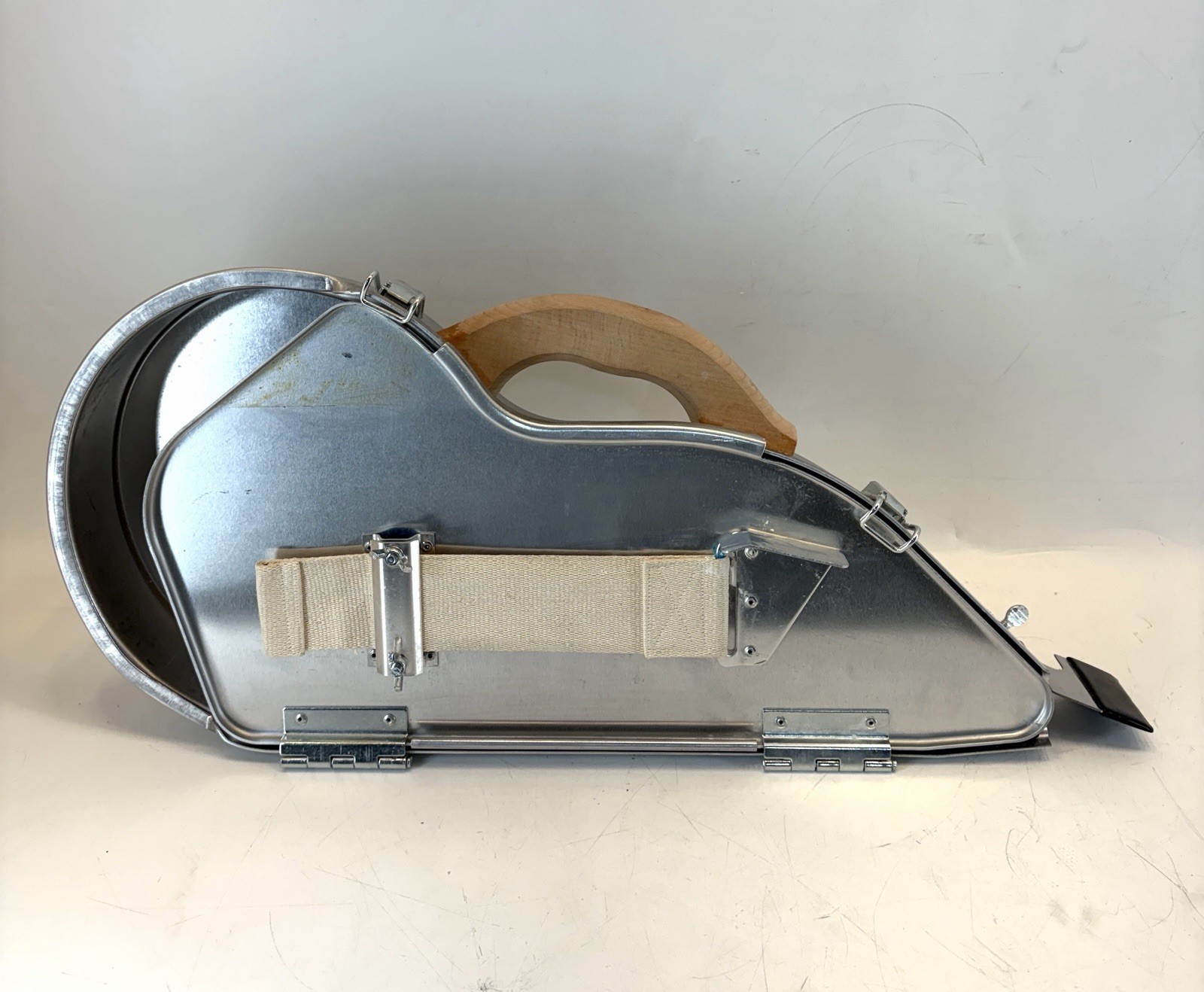 Anvil 8 3/4 in Quick Load Aluminum Drywall Taper Banjo W/ Wooden Handle DTBA-HD