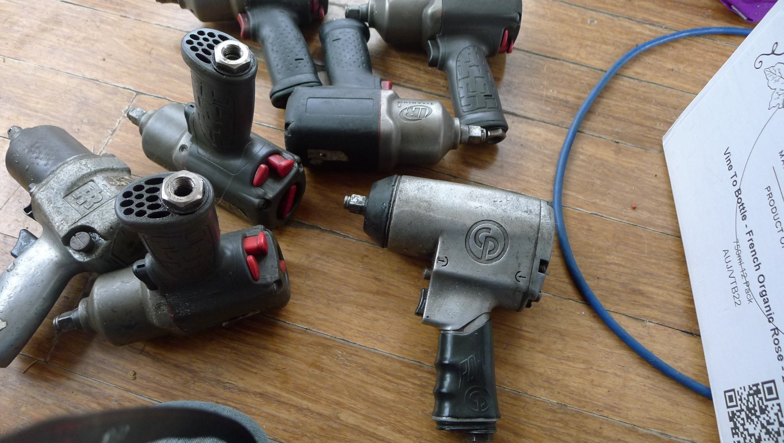 7 LOT 1/2" DRIVE AIR WRENCHES, 6 IR, PARTS OR REPAIR