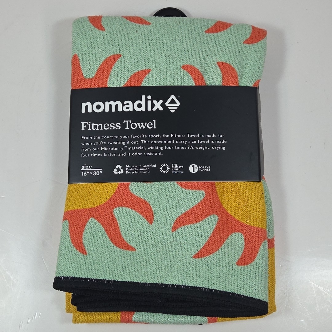Nomadix Fitness Towel- Sun Pattern - 30"L x 16"W - Microterry - NEW