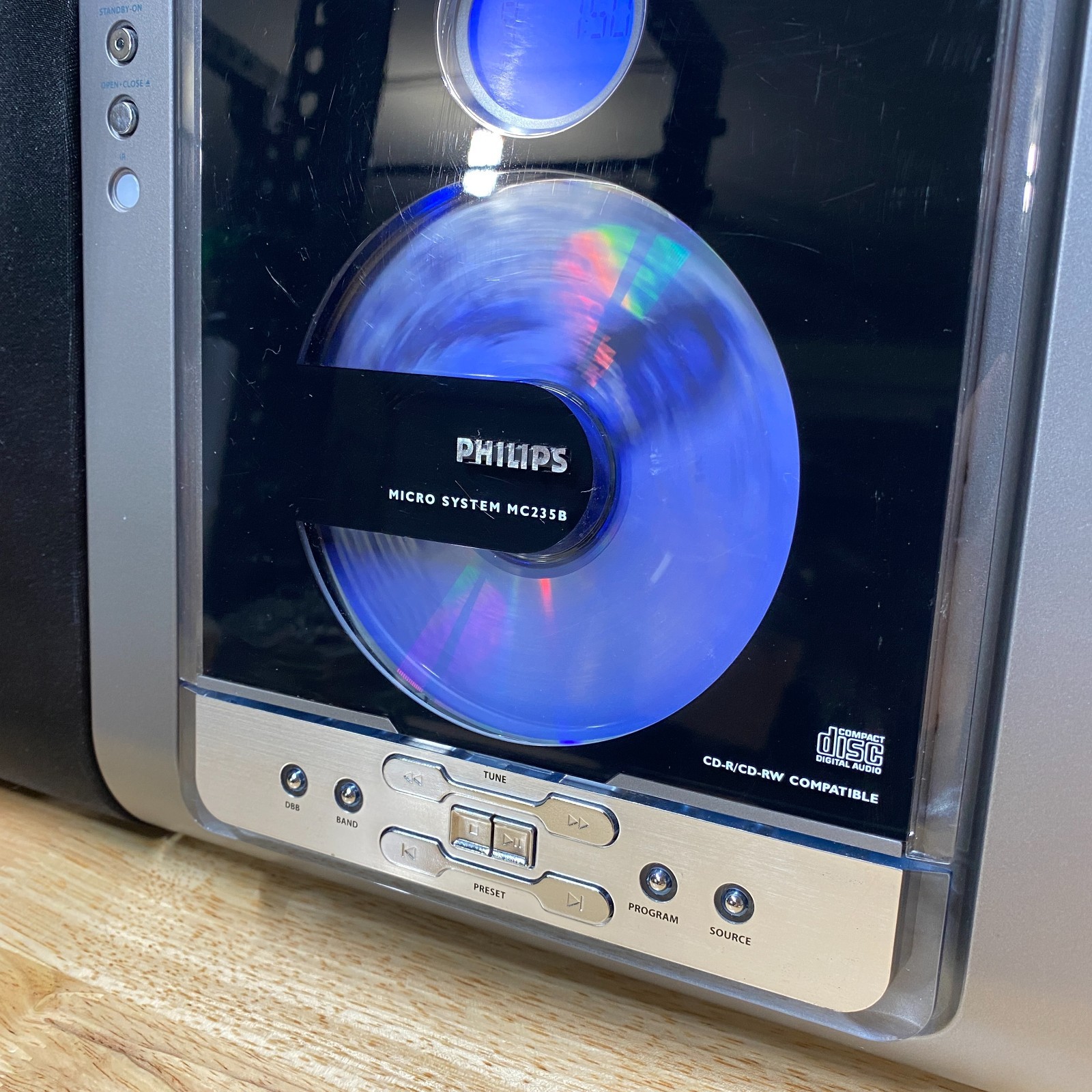 Philips MC235B/37 Micro Shelf Stereo System CD AM/FM w/ Speakers Tested Works