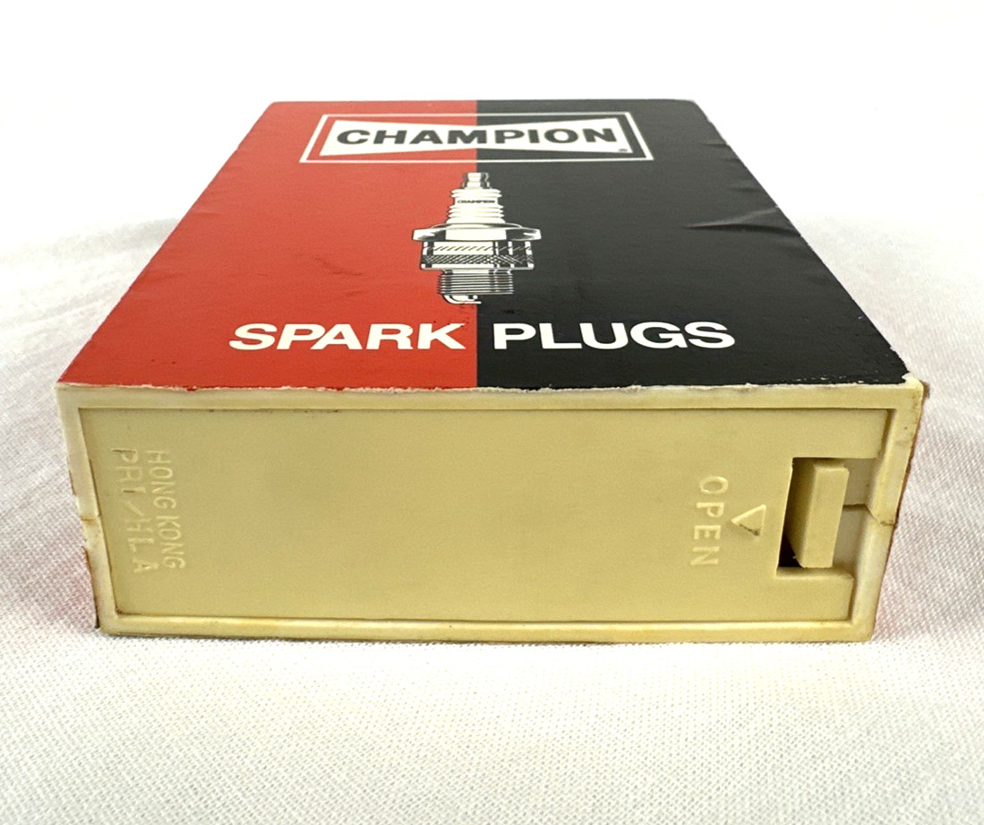 Vintage Champion Spark Plug Transistor Radio, Works (Video), Free Ship
