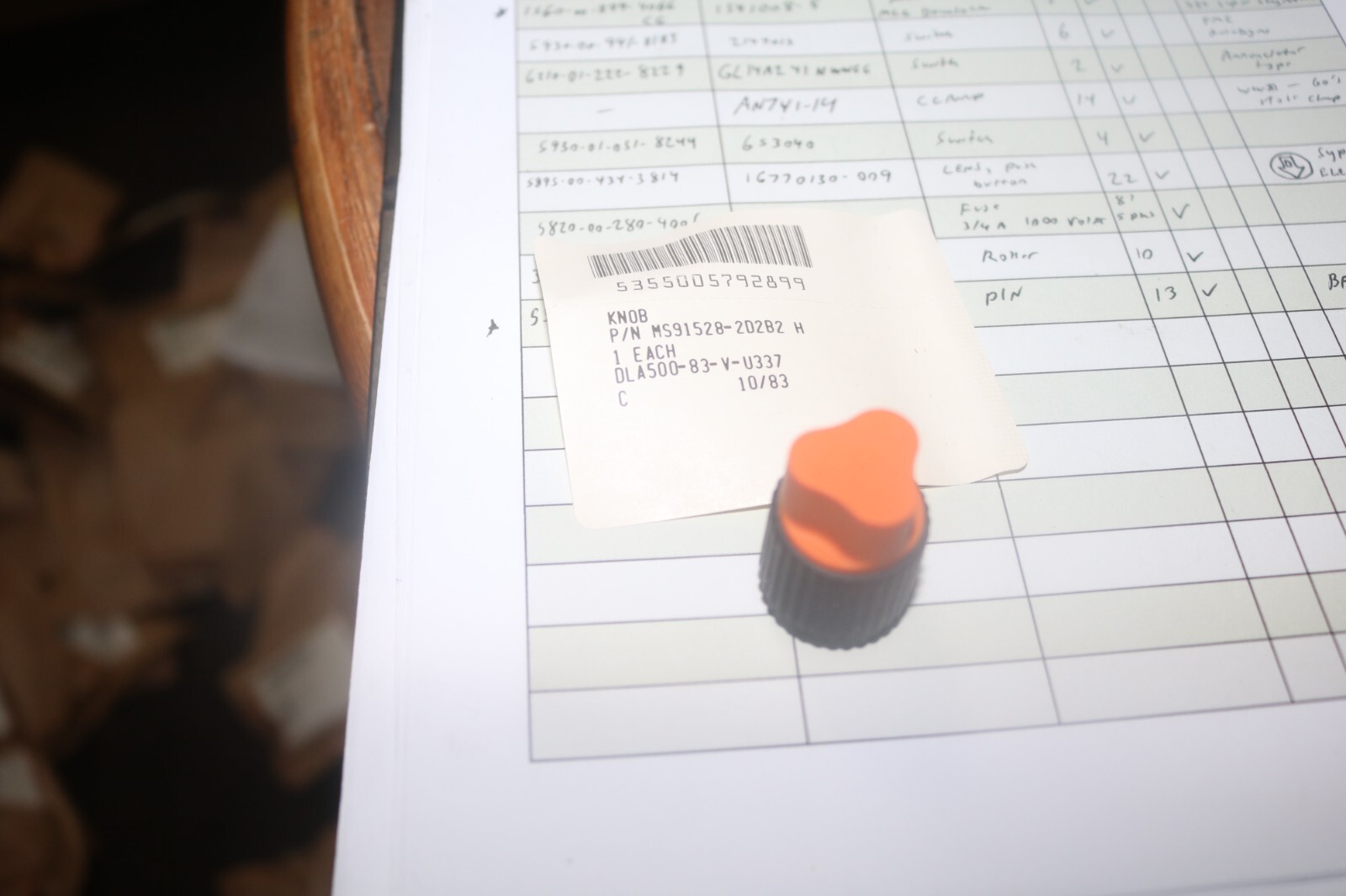 NOS MS91528-2D2B2H orange black military aircraft radio avionics knob H-3 AFCS