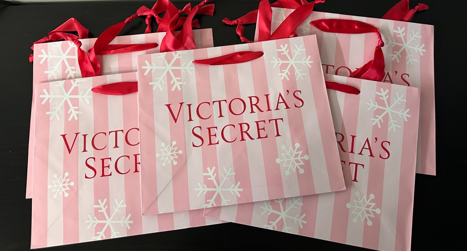 10 Holiday Design Victoria's Secret MEDIUM Paper Pink Shopping Favor Paper Bags