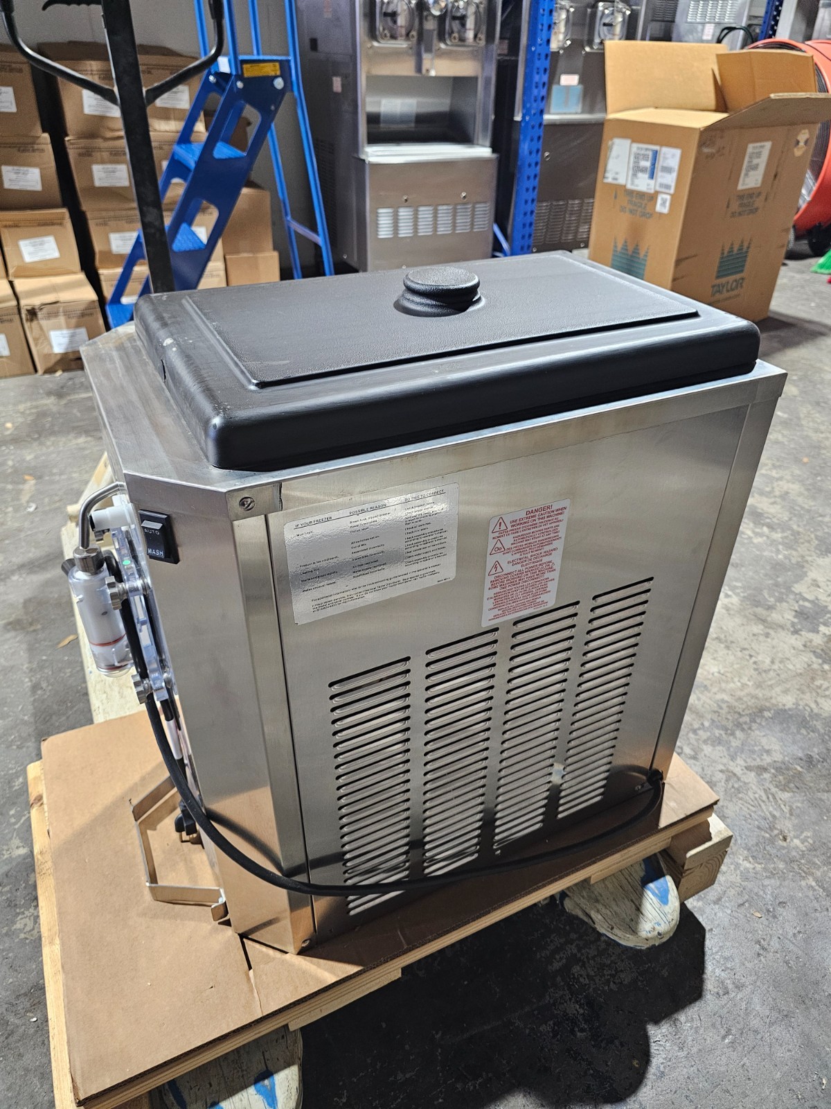 Brand New Open Box Taylor 430 Frozen Drink, Margarita, & Shake Machine 110V