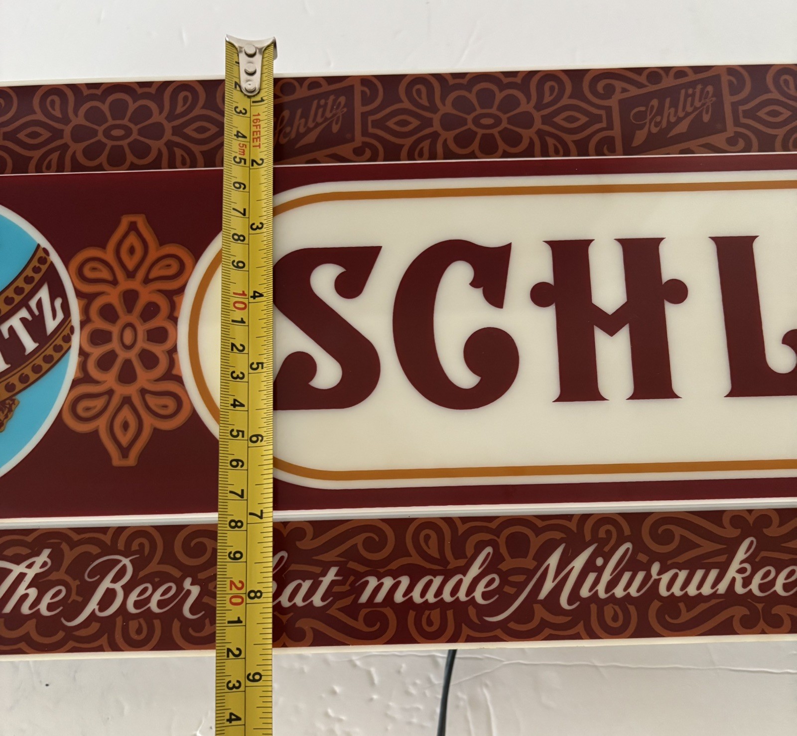 VINTAGE ADVERTISING SCHLITZ BEER LIGHTED ELECT SIGN WORKS 22” X 8.5”