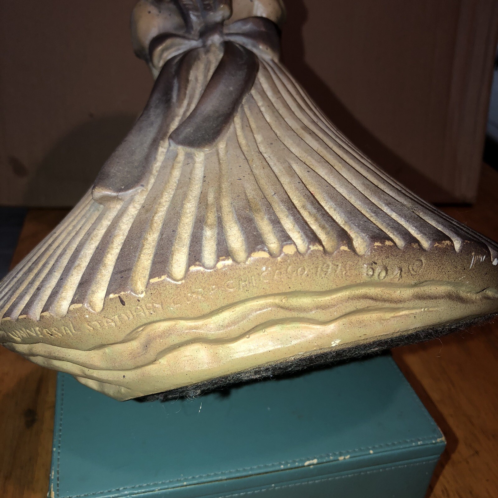 1975 Universal Statuary Garden Sculpture Figurine 12” Southern Belle Girl 😊