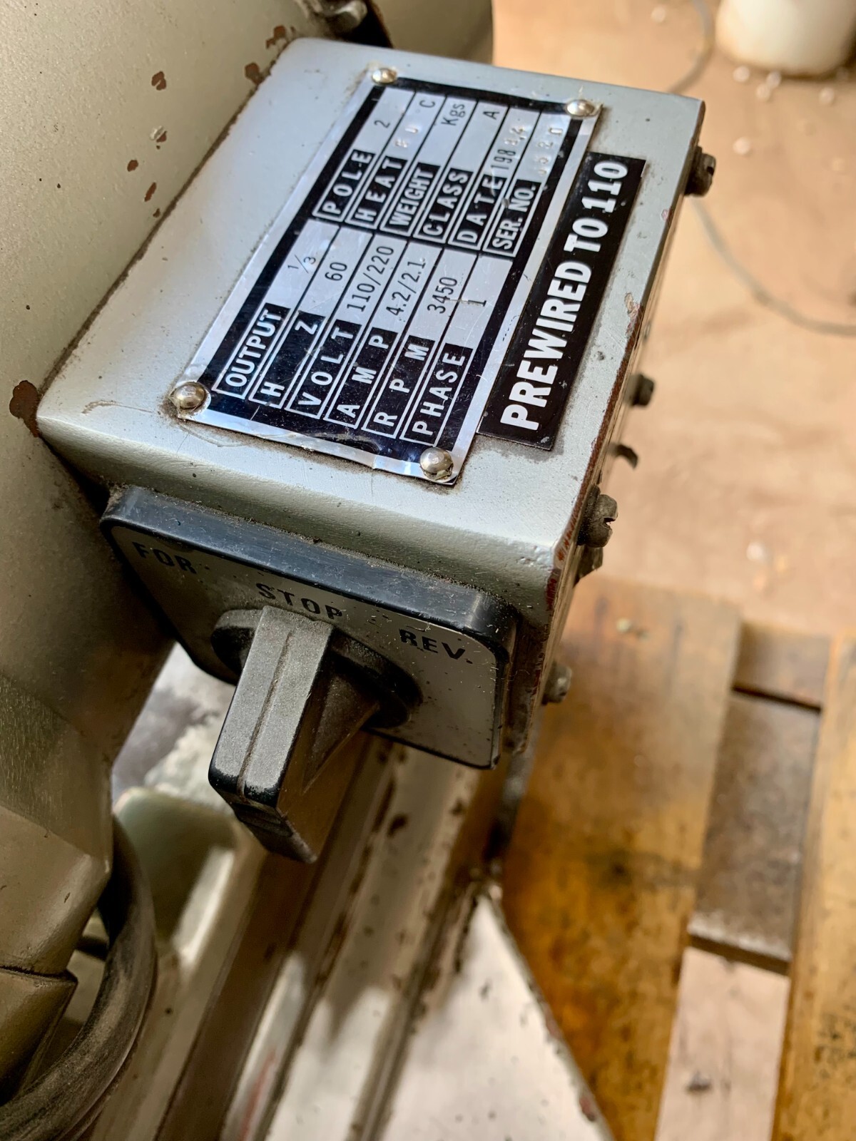 Cutter Master FCG-30 - Tool Grinder/ End Mill Sharpener