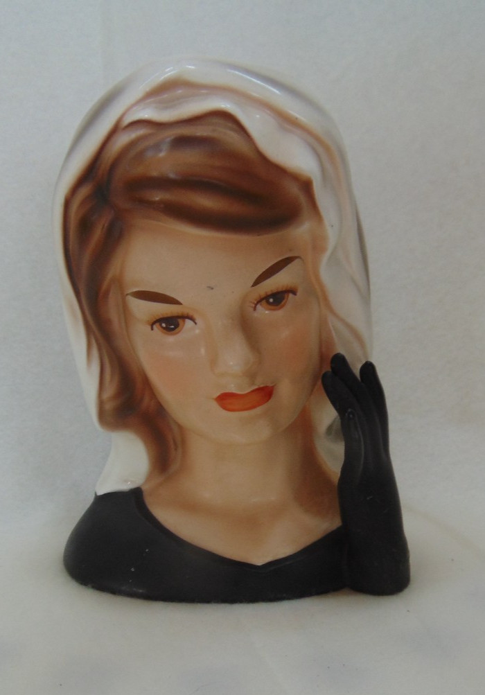 Beautiful Jackie Kennedy 1964 Inarco head vase, good cond., free U.S. shipping